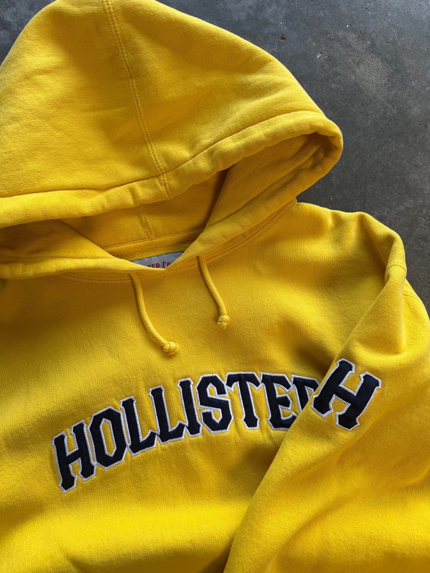 (S) 00s Hollister Hoodie