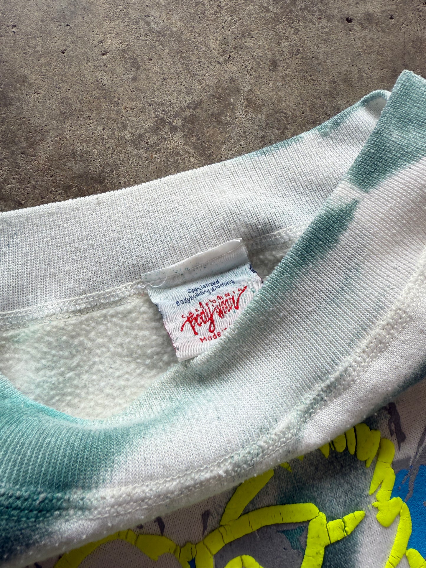 (L) Vintage Beach Gym Sweatshirt