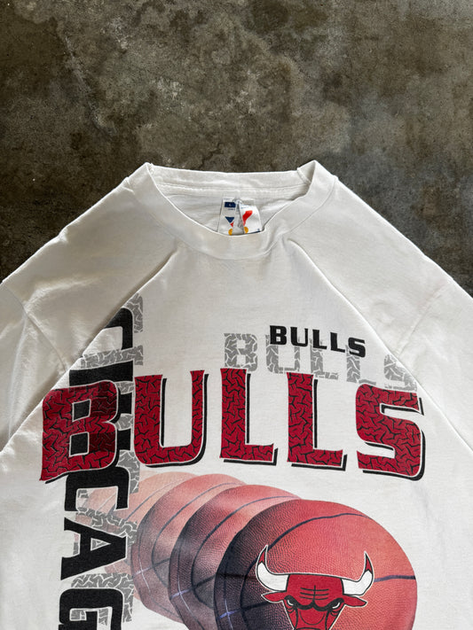 (L) Vintage Chicago Bulls Basketball Tee