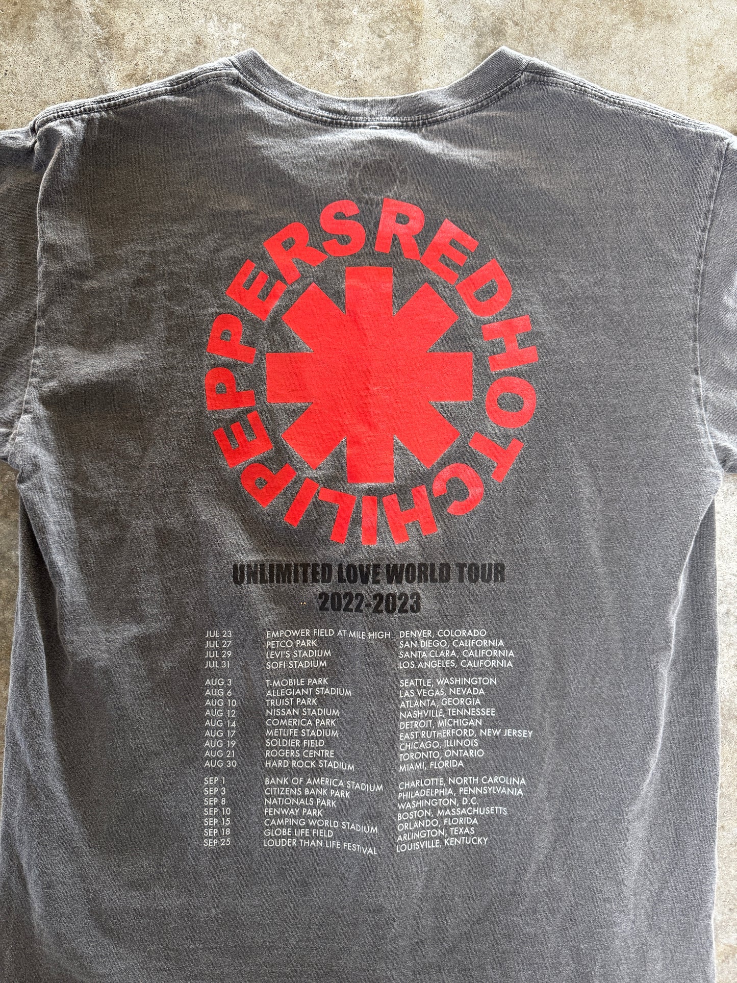 (S) 00s Red Hot Chili Peppers Band Tee