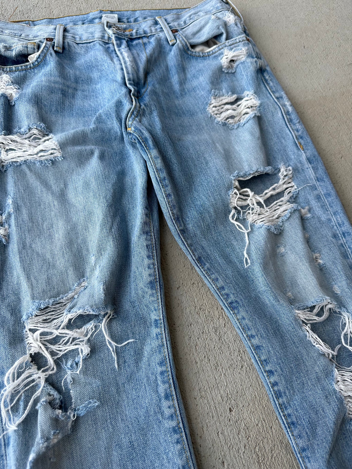 (27 X 29) Wmns True Religion Mid Rise Jeans