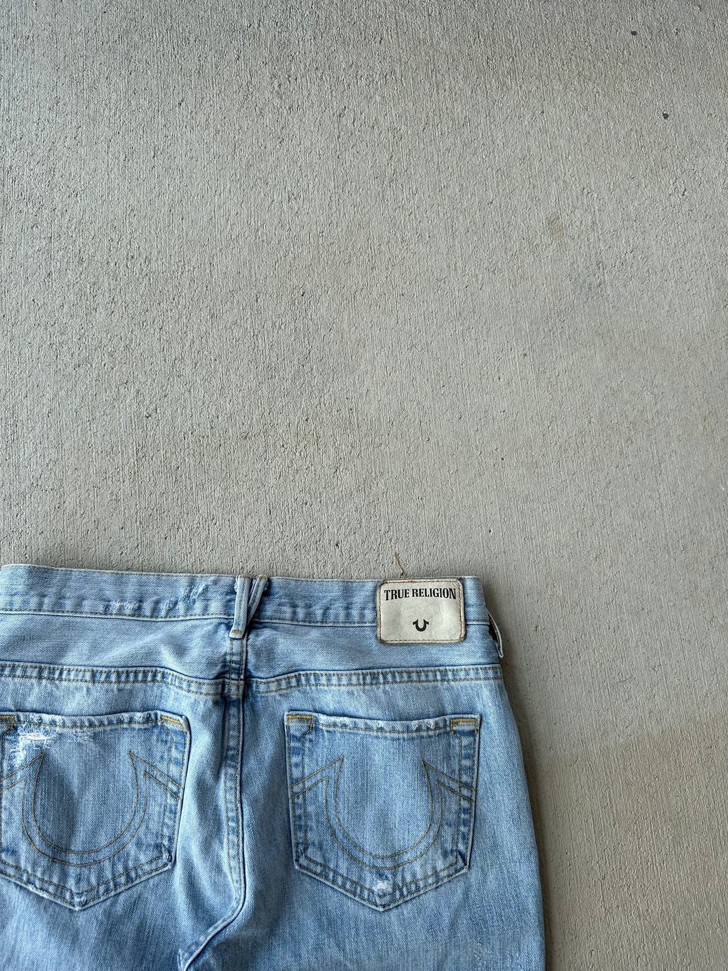 (27 X 29) Wmns True Religion Mid Rise Jeans