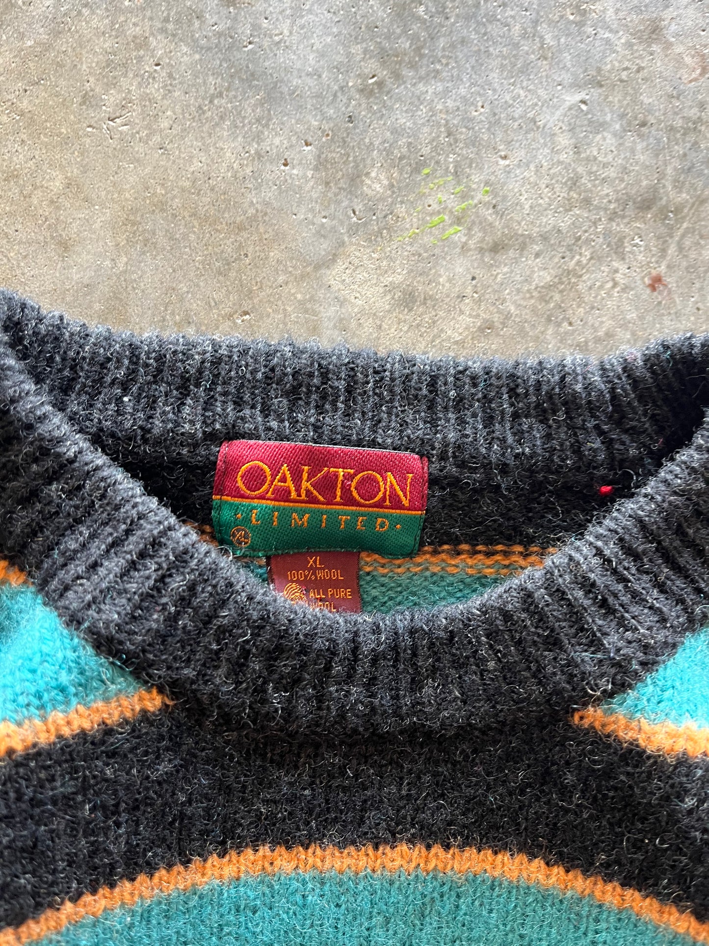 (XL) Vintage Knit Sweater