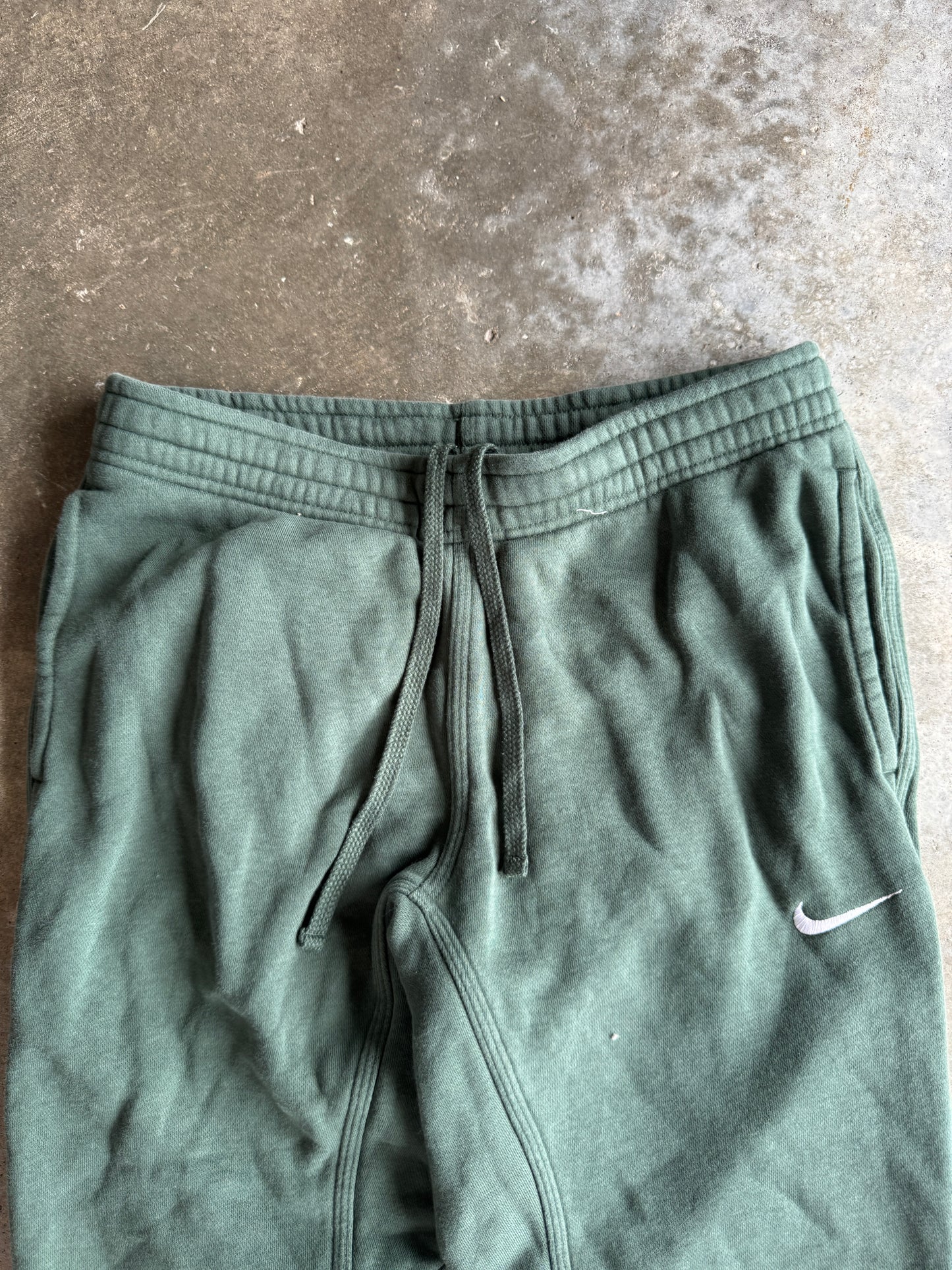 (M) 00s Nike Sweatpants