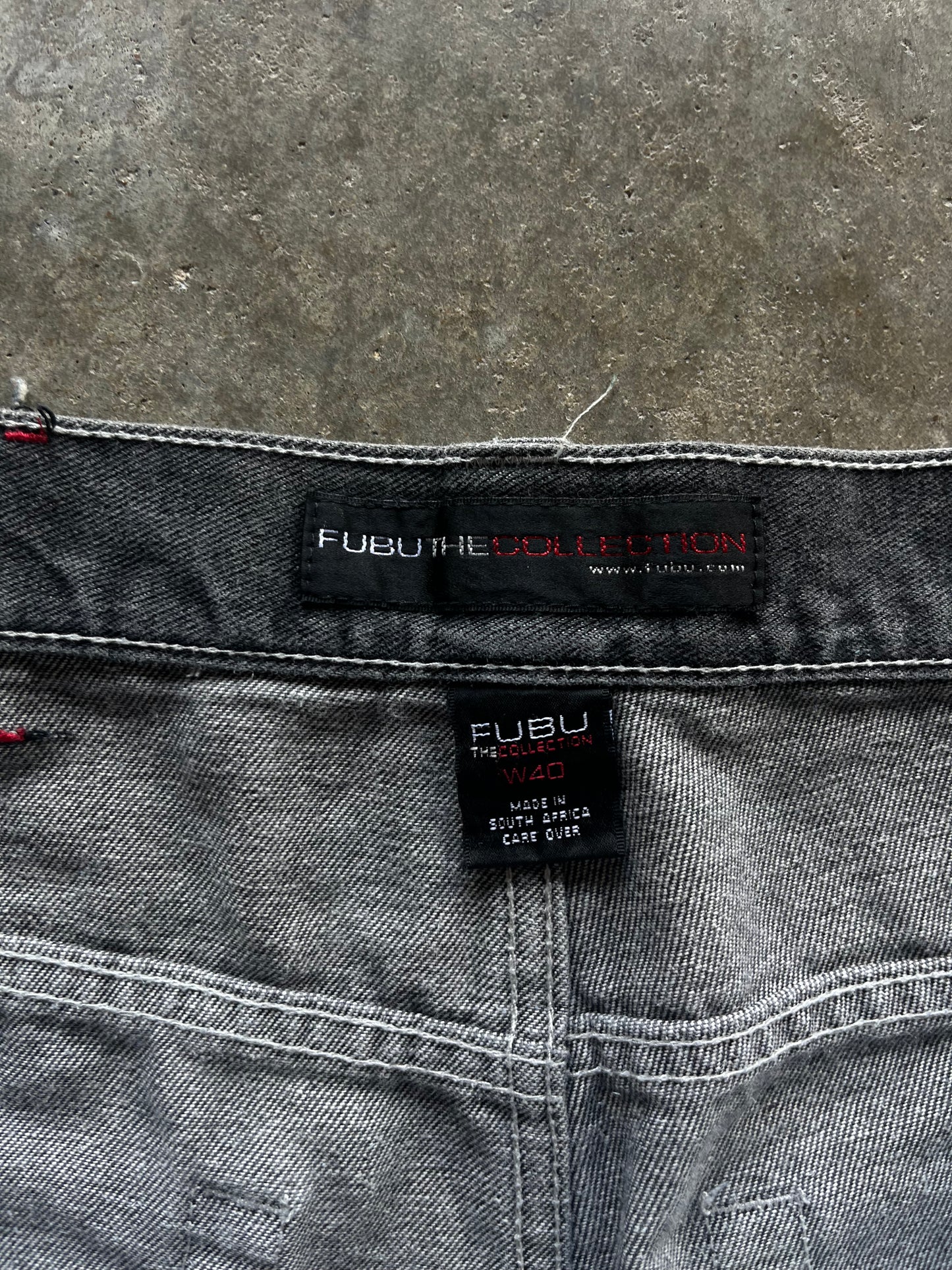 (40) Fubu Jorts