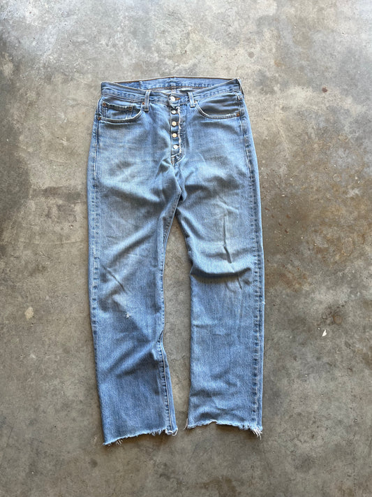 (33 x 32) Levi Denim Jeans