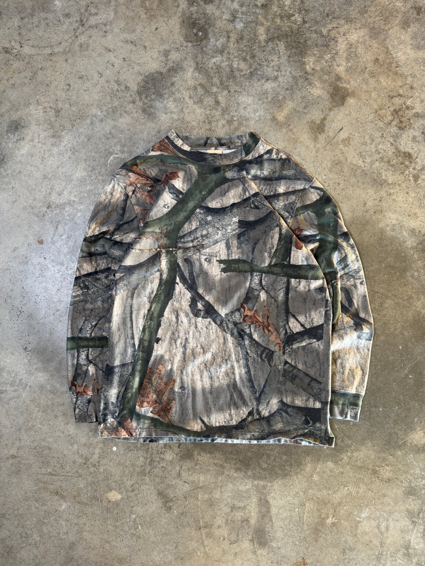 (L) 00s Camo Longsleeve