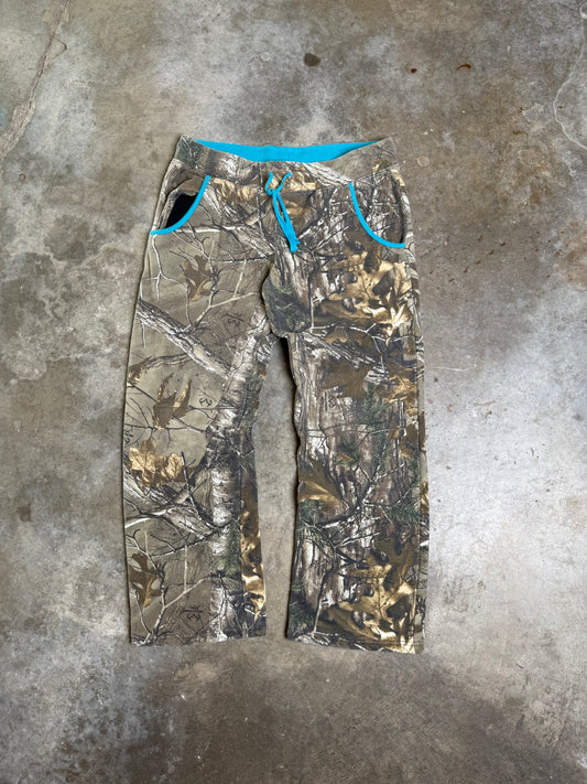 (L) Wmnw Camo Sweatpants