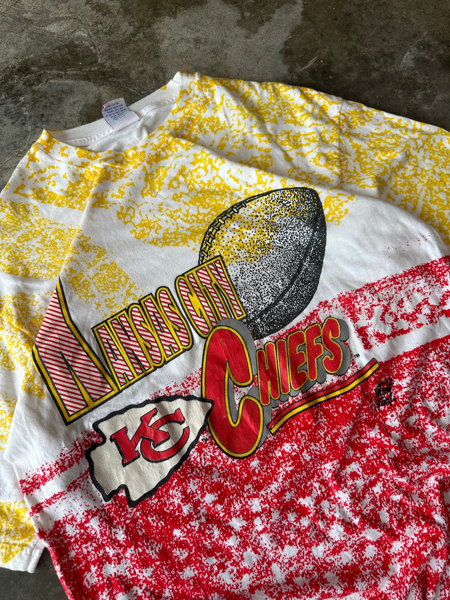 (XL) Vintage KC Chiefs AOP Tee