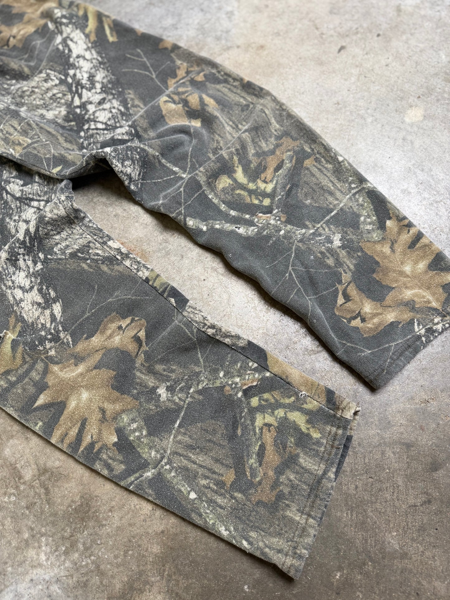 (XL) Vintage 90s Camo Sweatpants