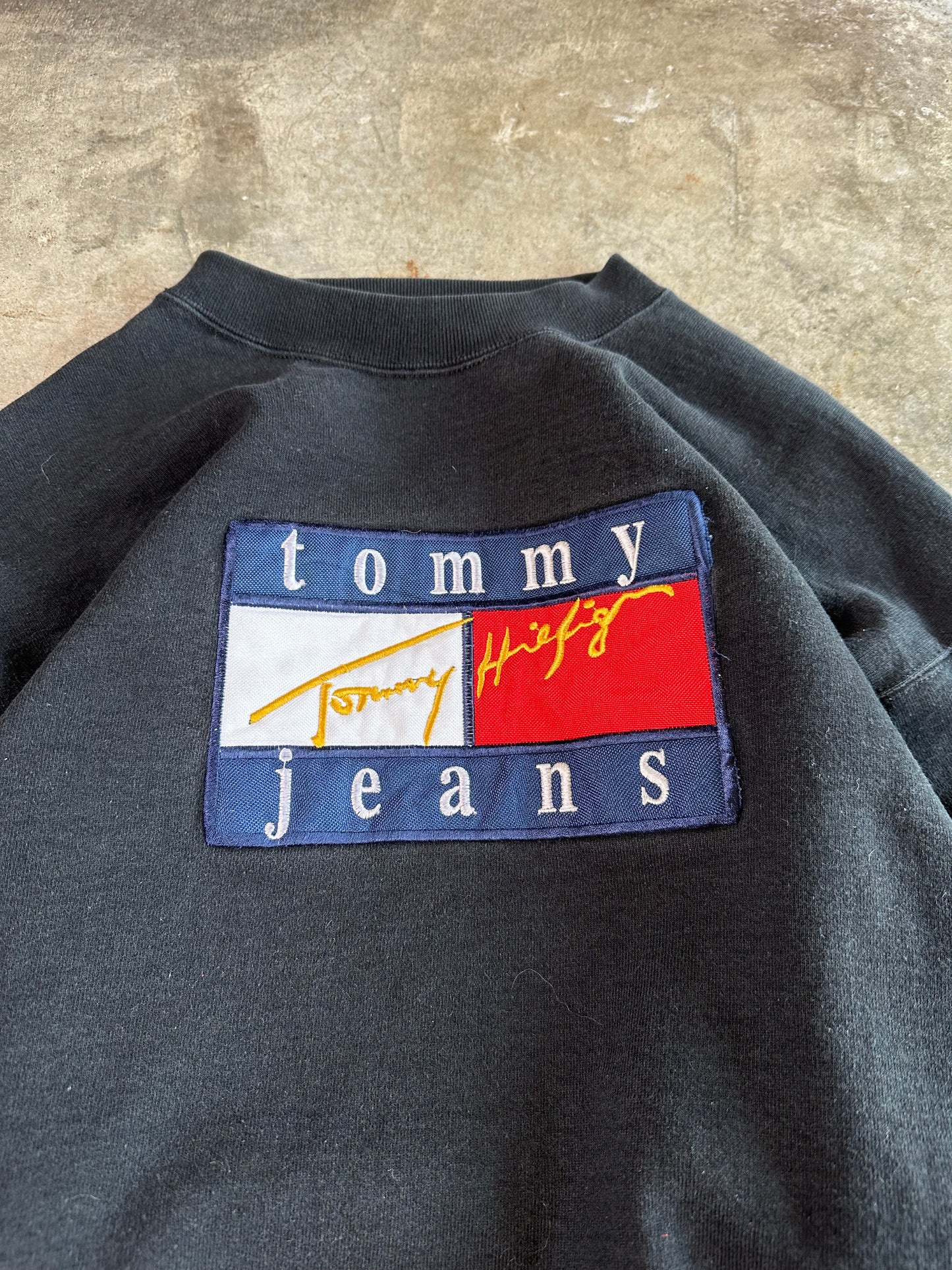 (XL) Vintage Tommy Hilfiger Heavyweight Sweatshirt