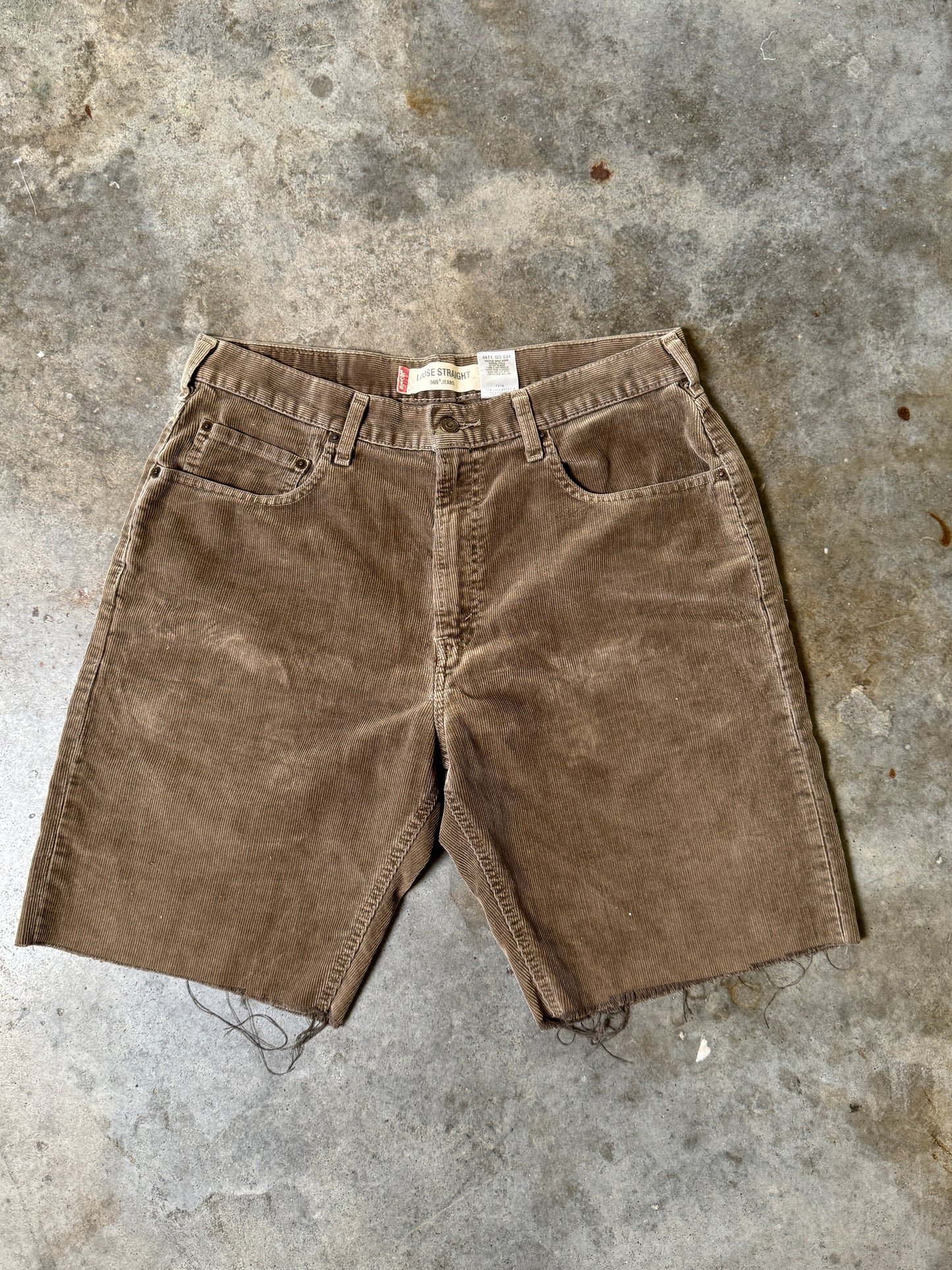 (34) Skull Embroidered Corduroy Shorts