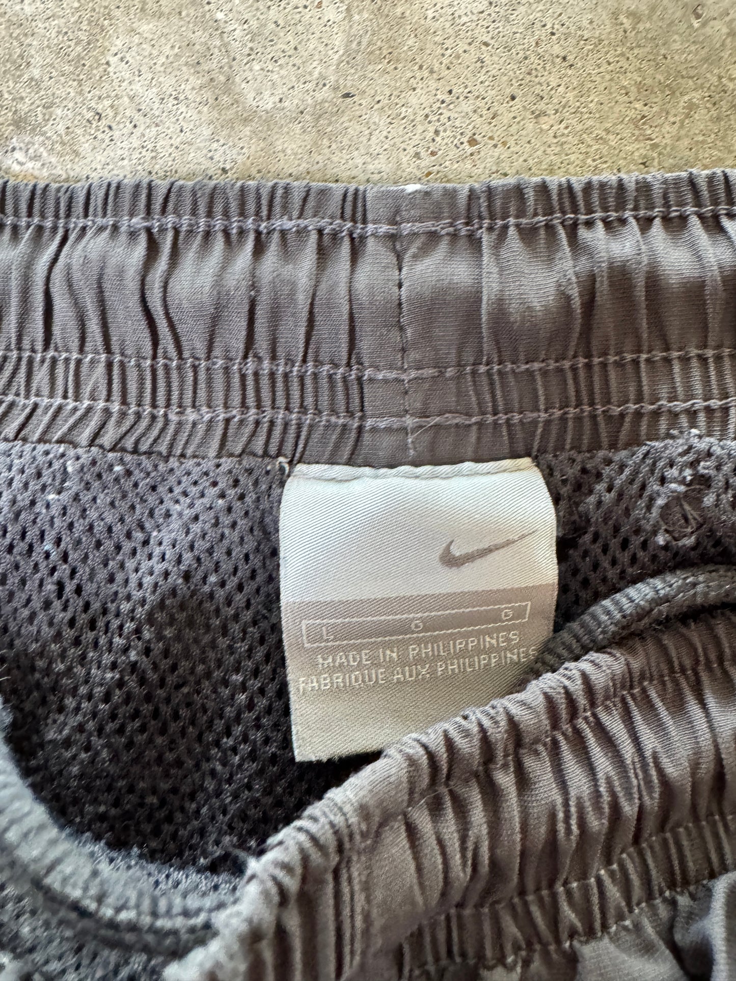 (L) Nike Nylon Sweatpants