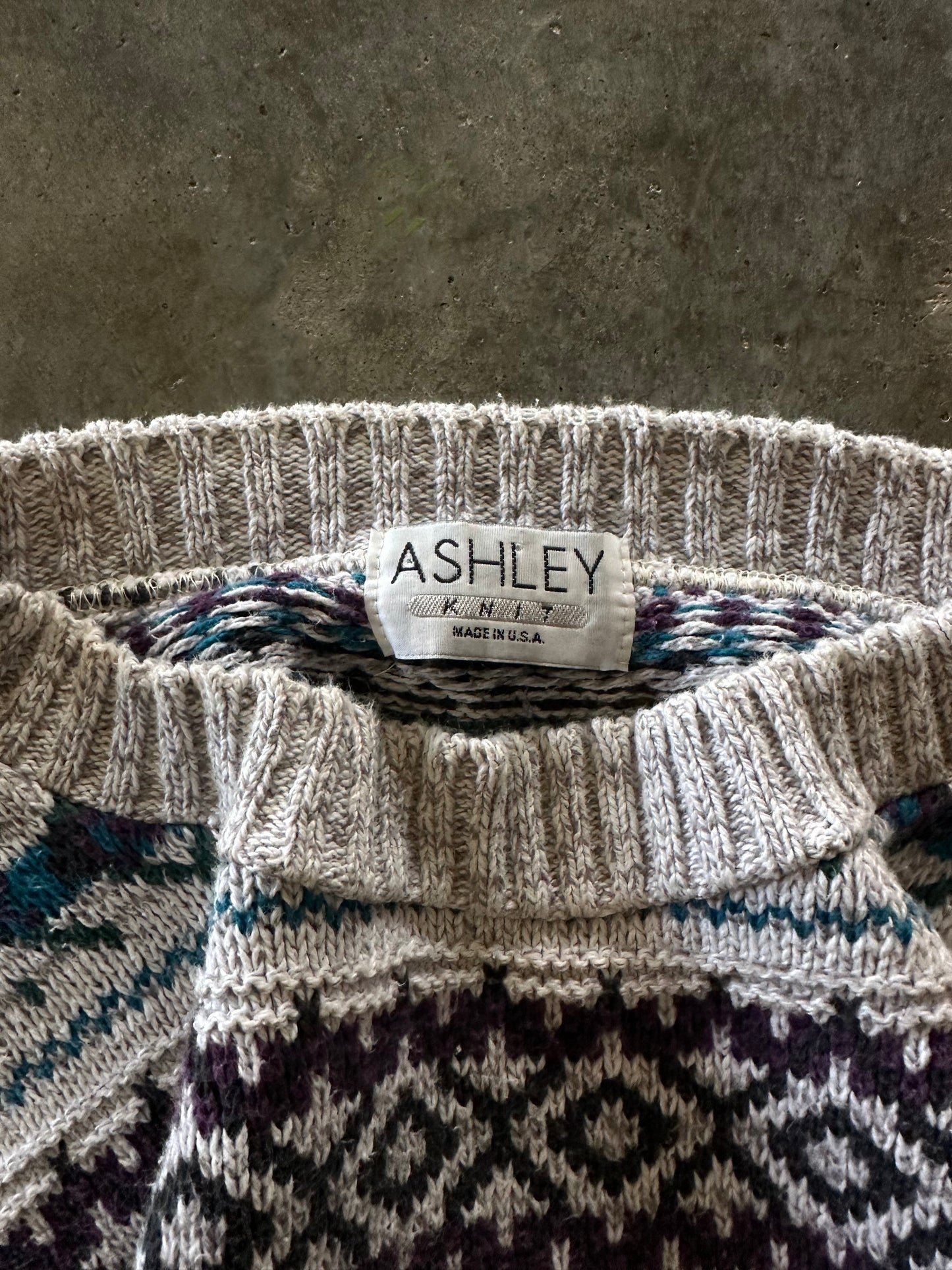 (XL) Vintage Knit Sweater