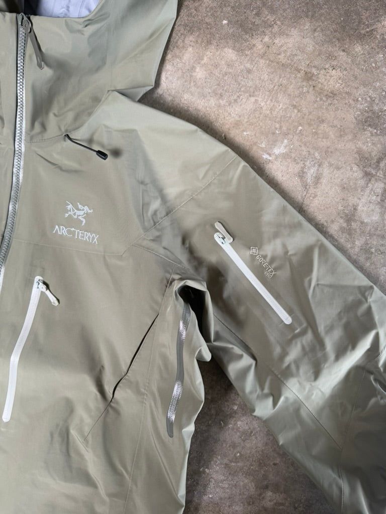 (XL) 00s Arcteryx Rain Jacket