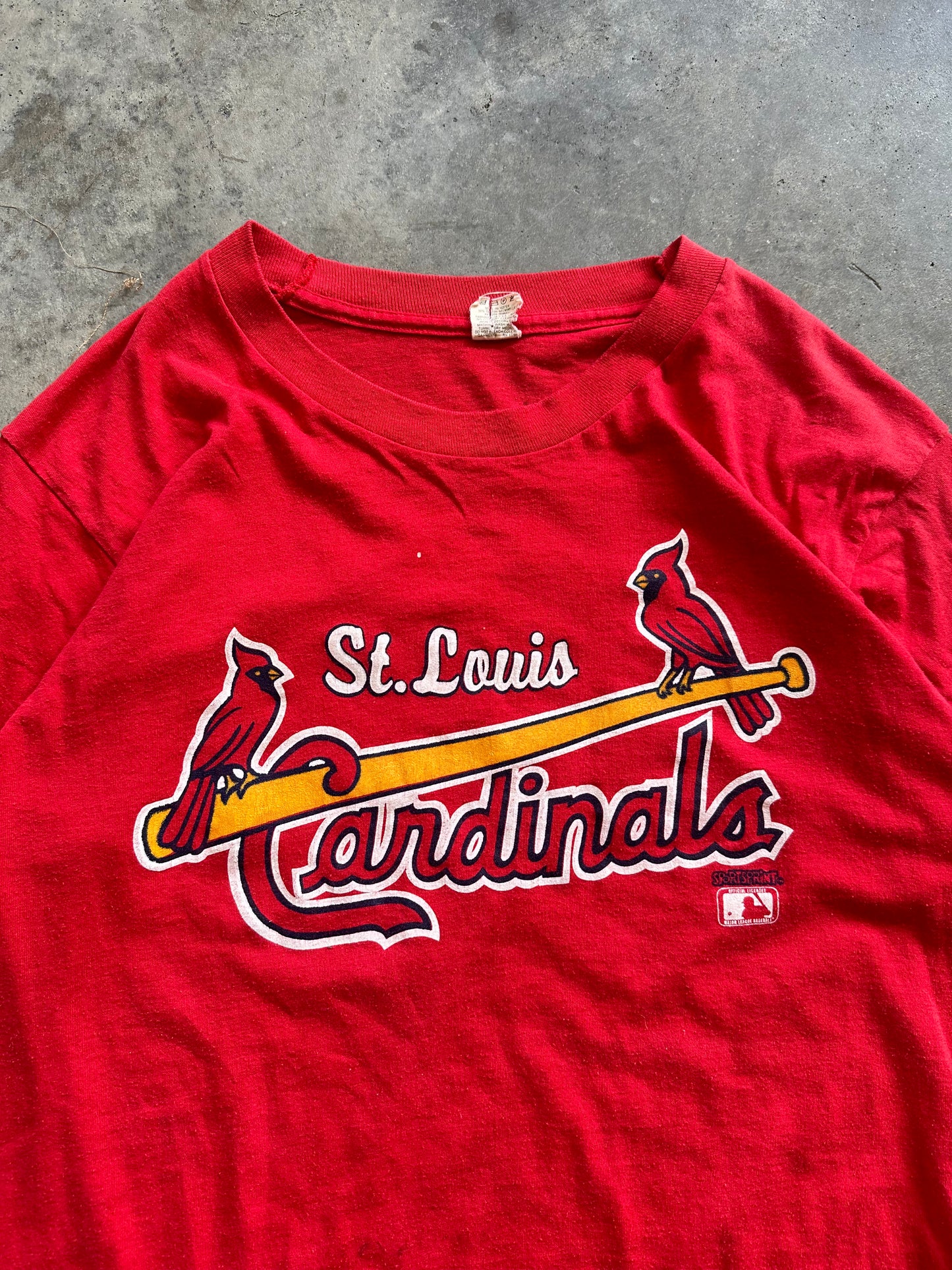 (L) Vintage STL. Cardinals Tee