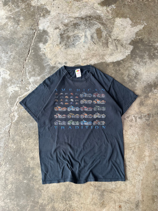 (L) 00s American Tradition Tee