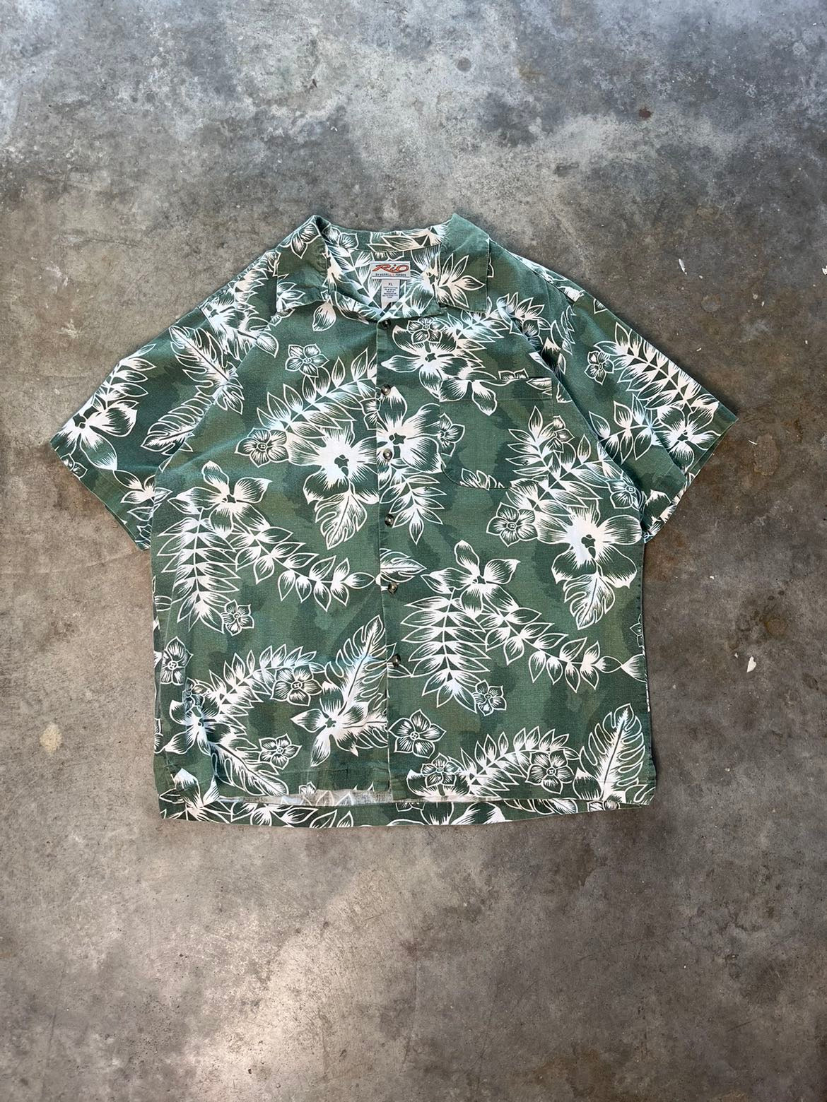 (XL) Vintage Hawaiian Button-Up