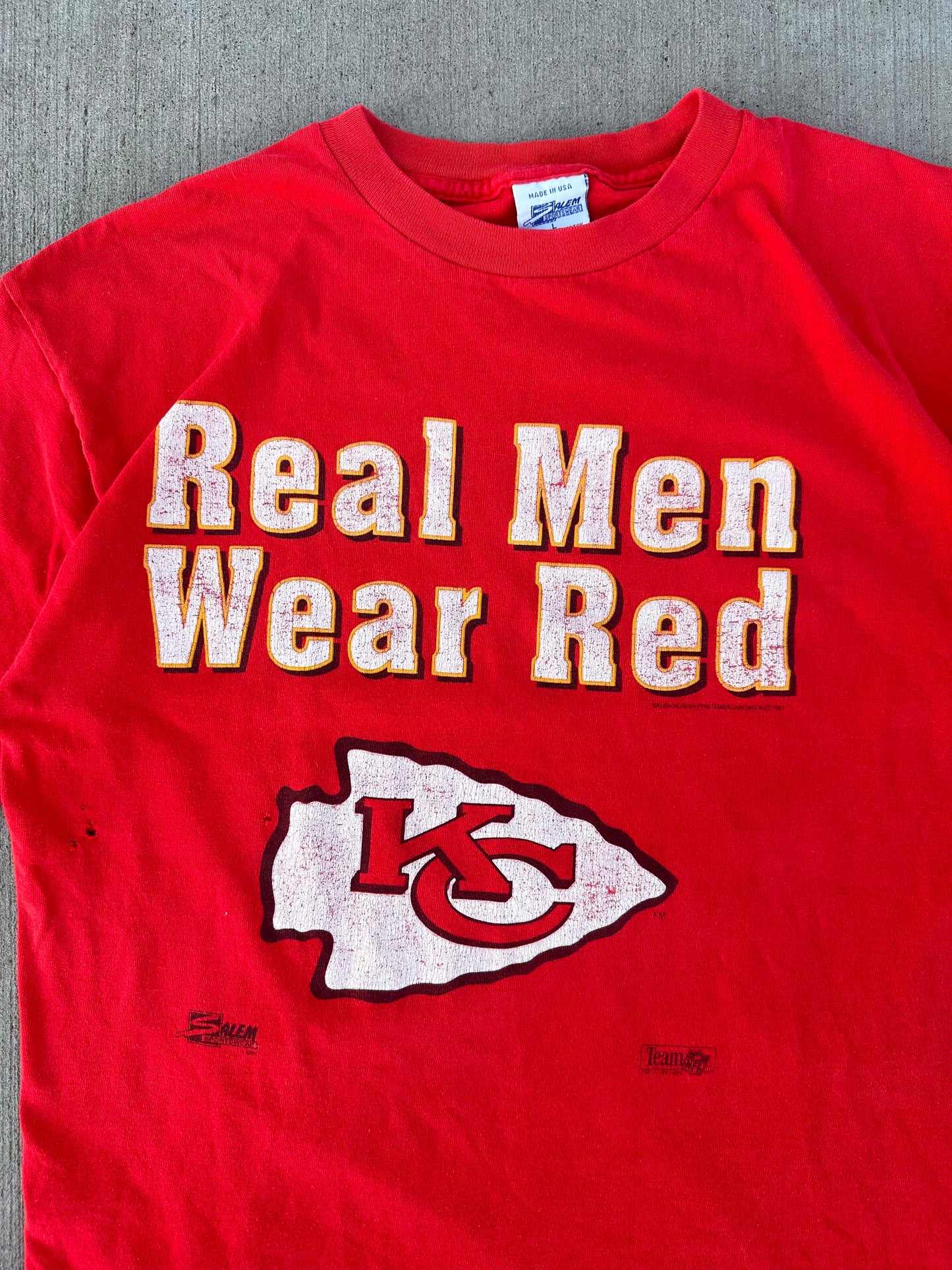 (L) 1991 KC Chiefs 'Real Men Wear Red' Tee