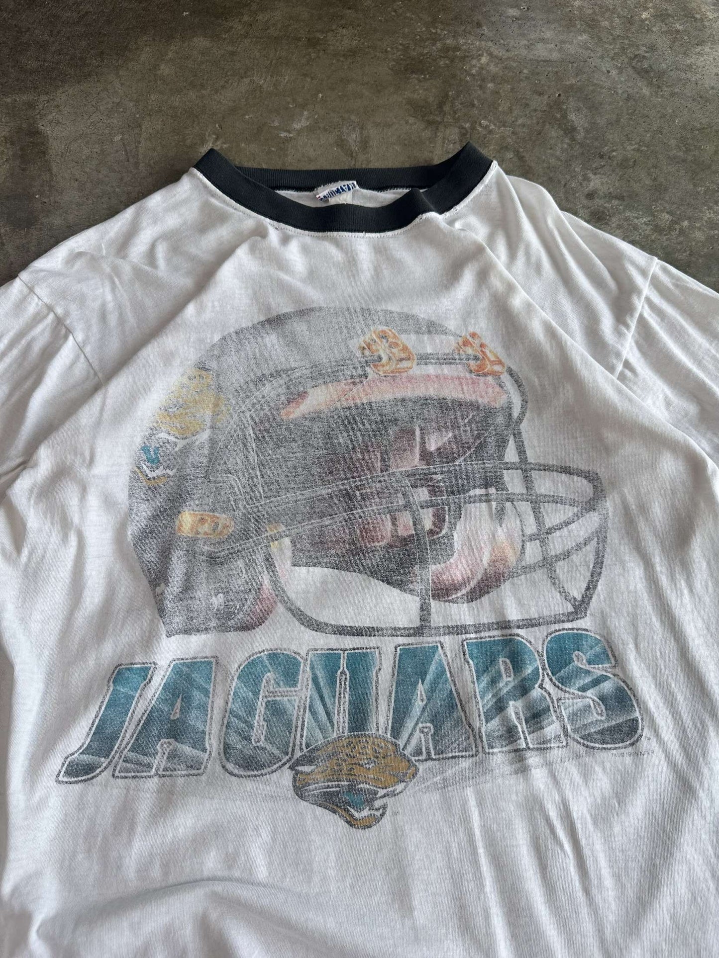 (L) Vintage Jacksonville Jaguars Tee