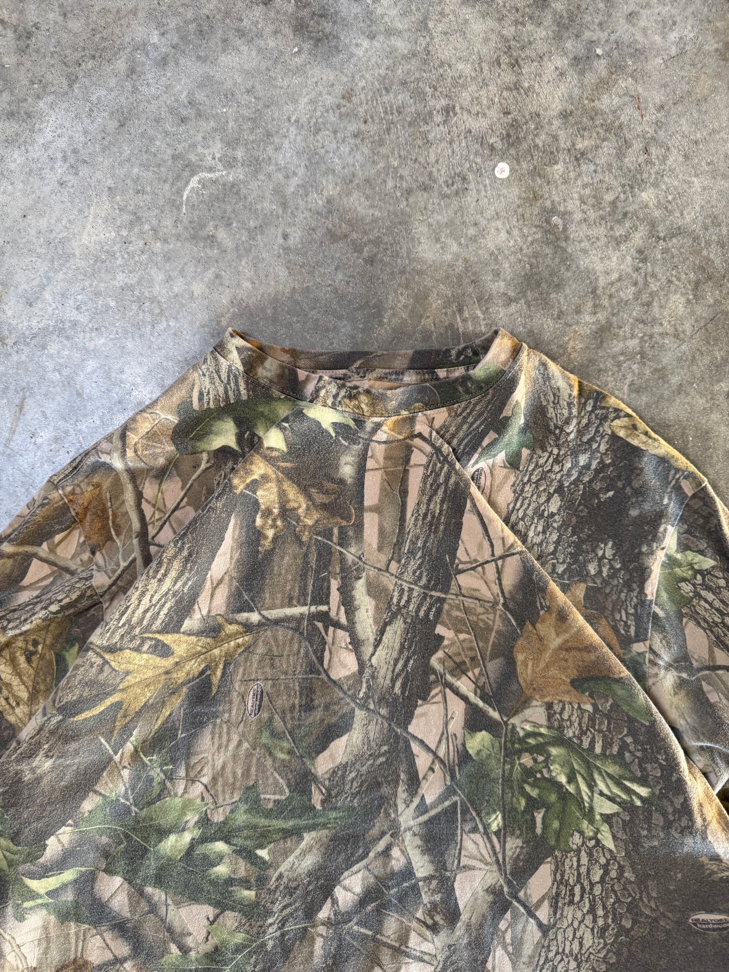 (XXL) 00s Camo Longsleeve