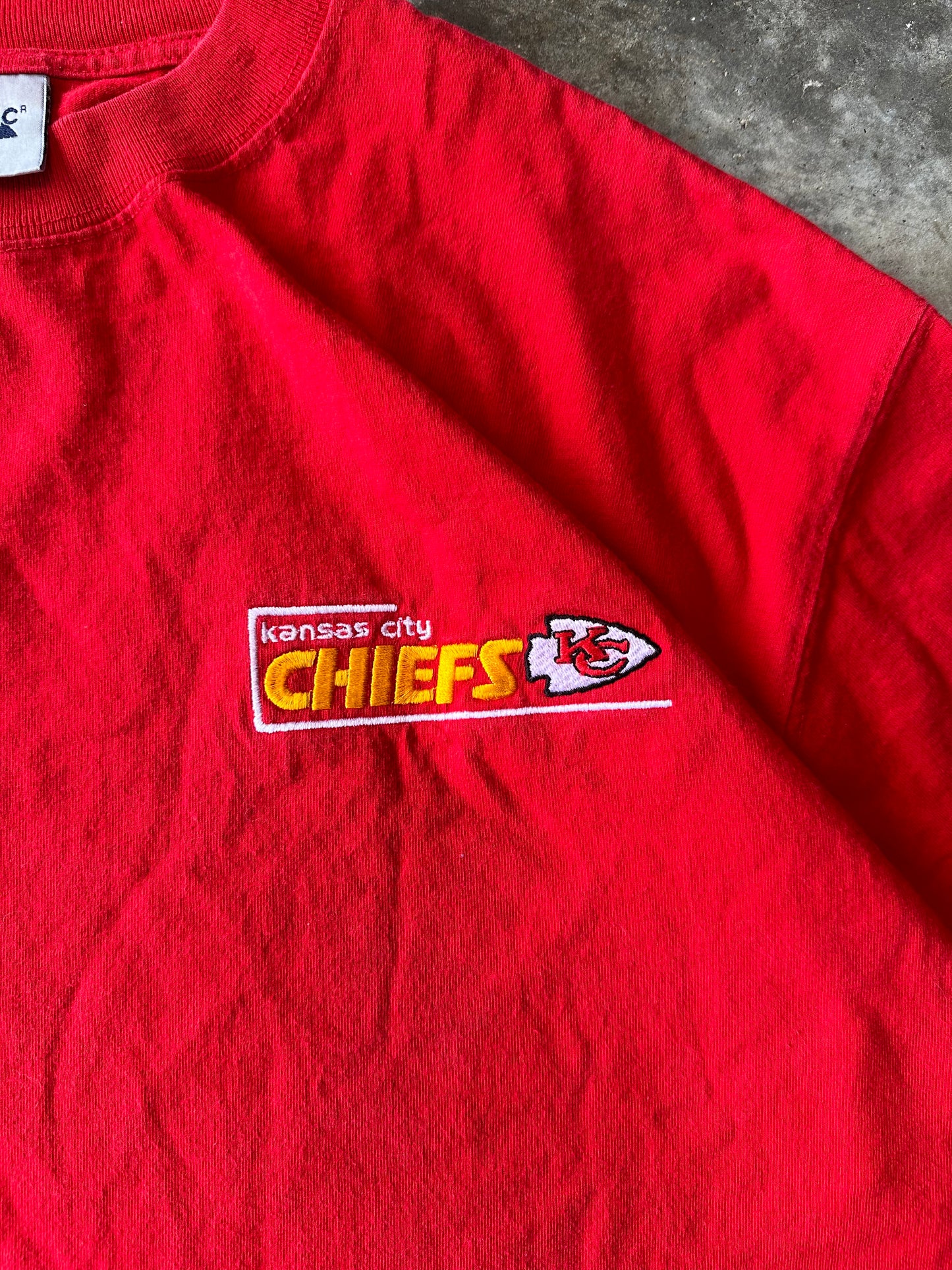 (L) Vintage Chiefs Tee