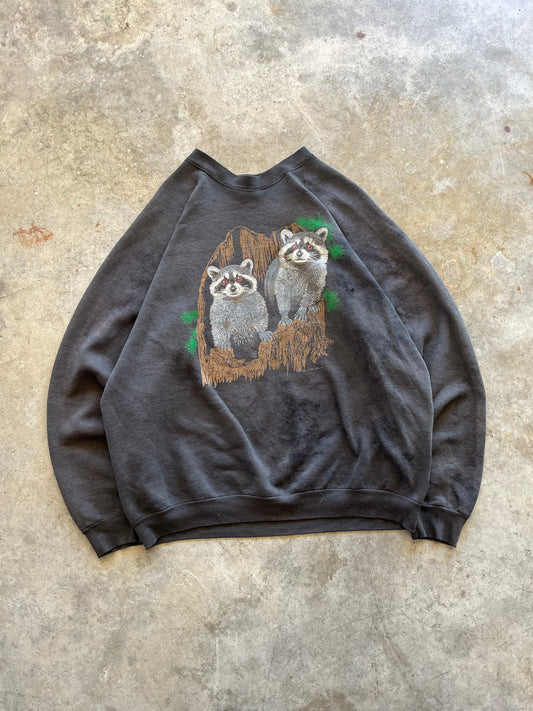 (XL) Vintage Raccoon Sweatshirt