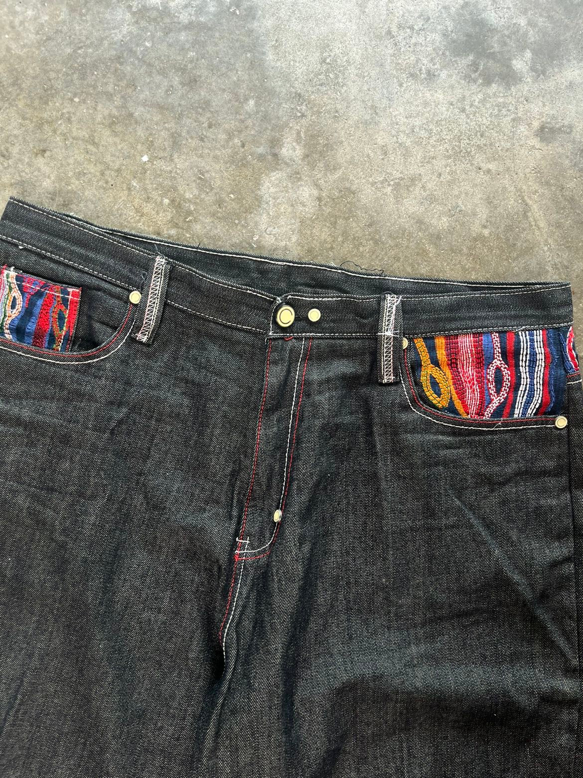 (40) 00s Coogi Jorts