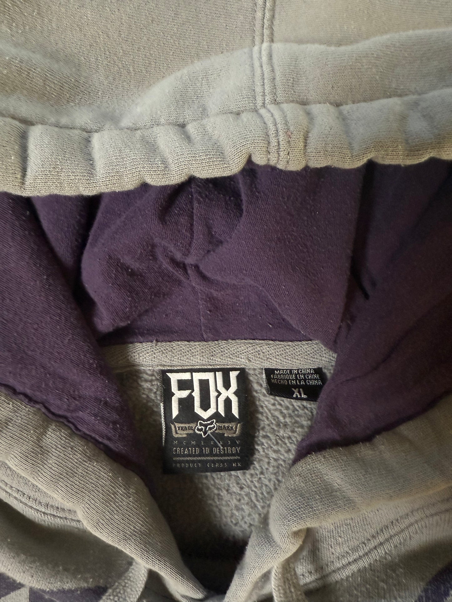 (XL) 00s Fox Hoodie