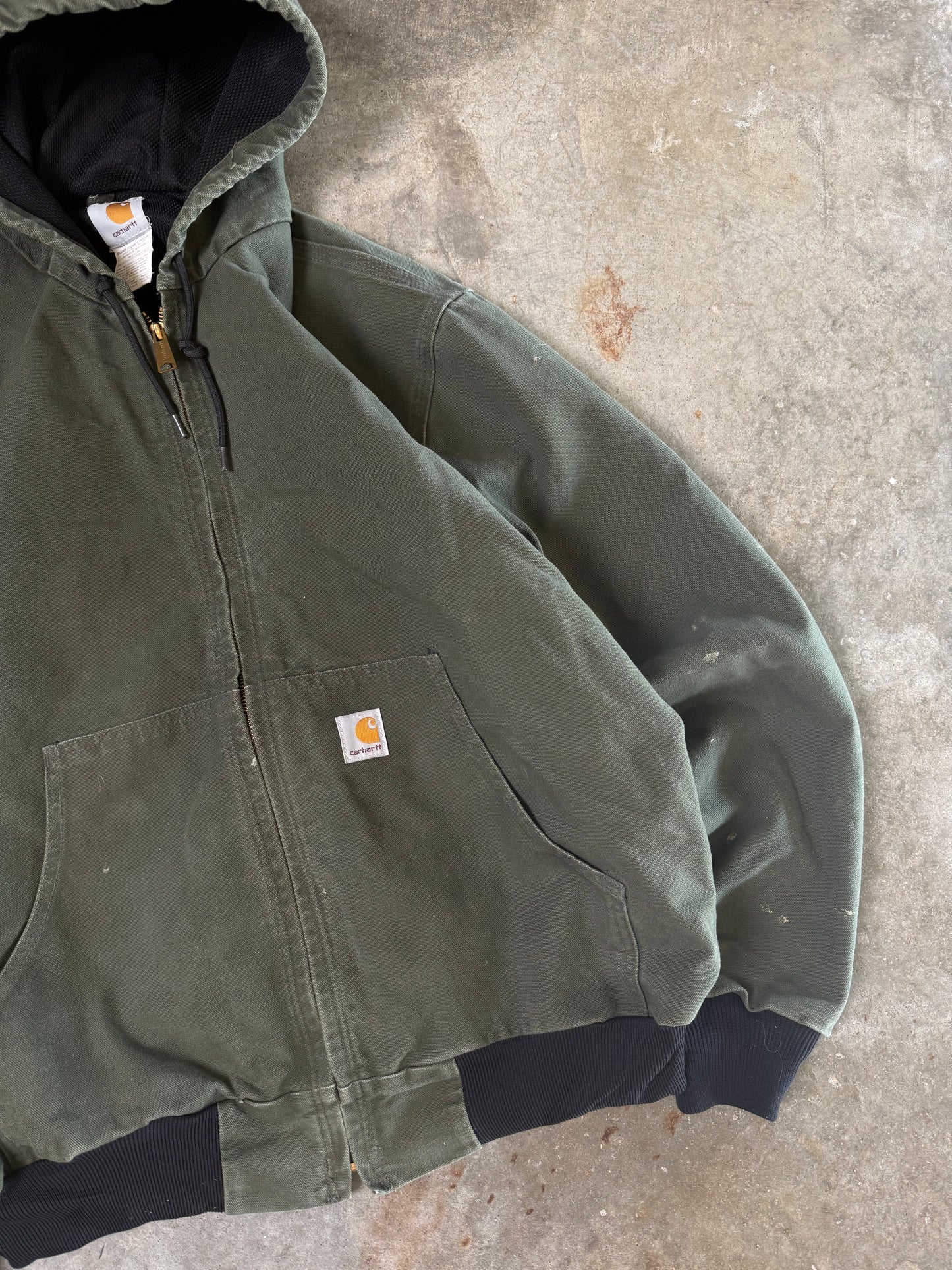 (L) Carhartt Hooded Jacket