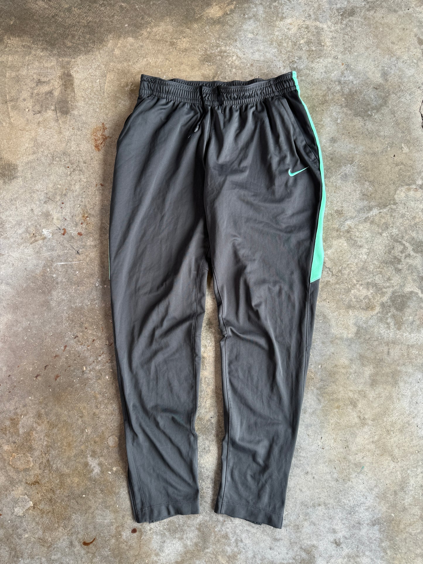 (L) 00s Nike Sweatpants