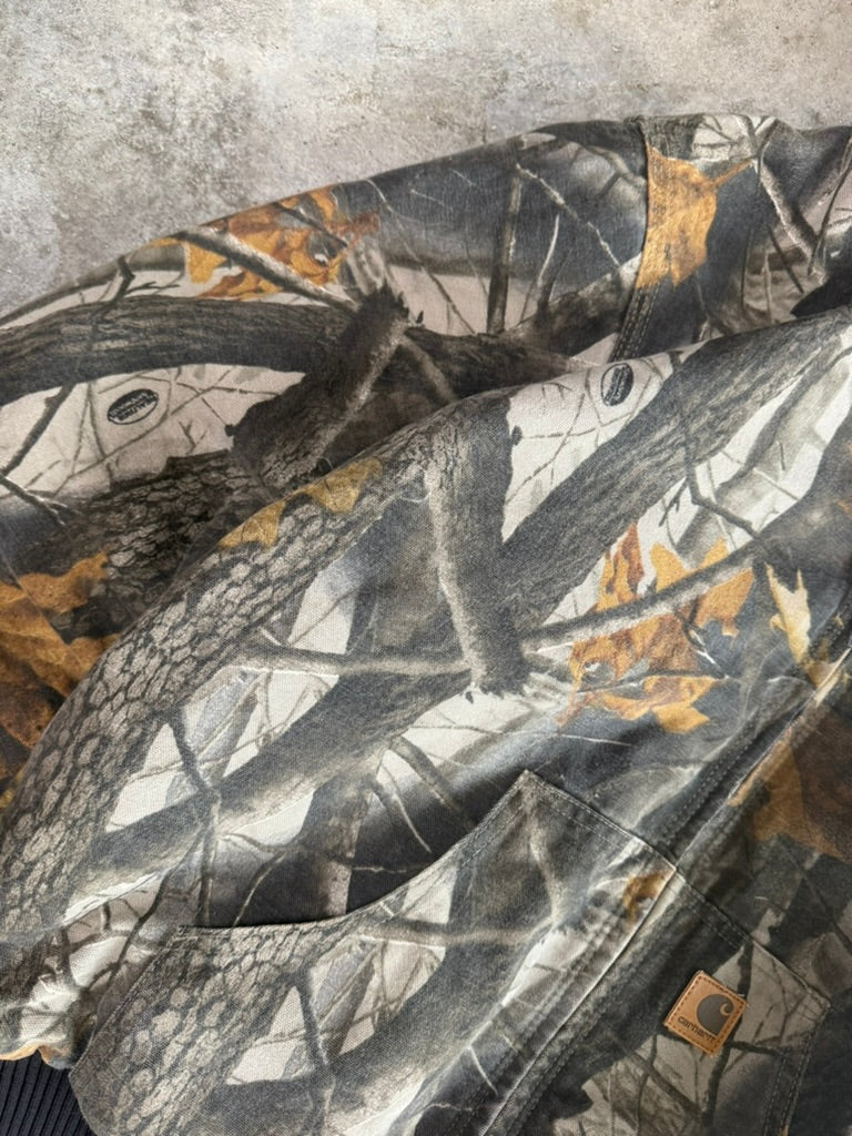 (XL) Vintage Carhartt Camo Hooded Jacket