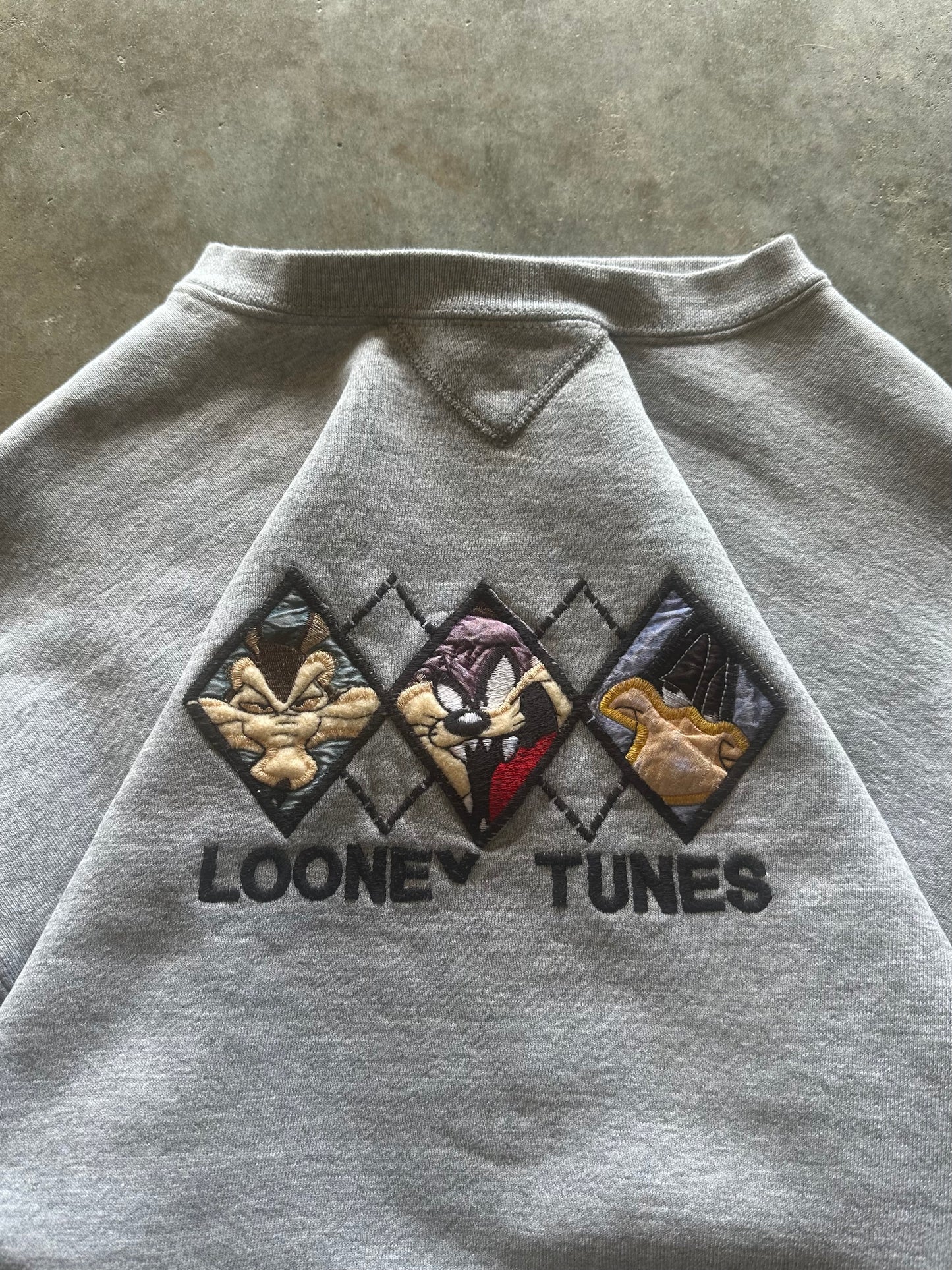 (L) Vintage Looney Tunes Sweatshirt