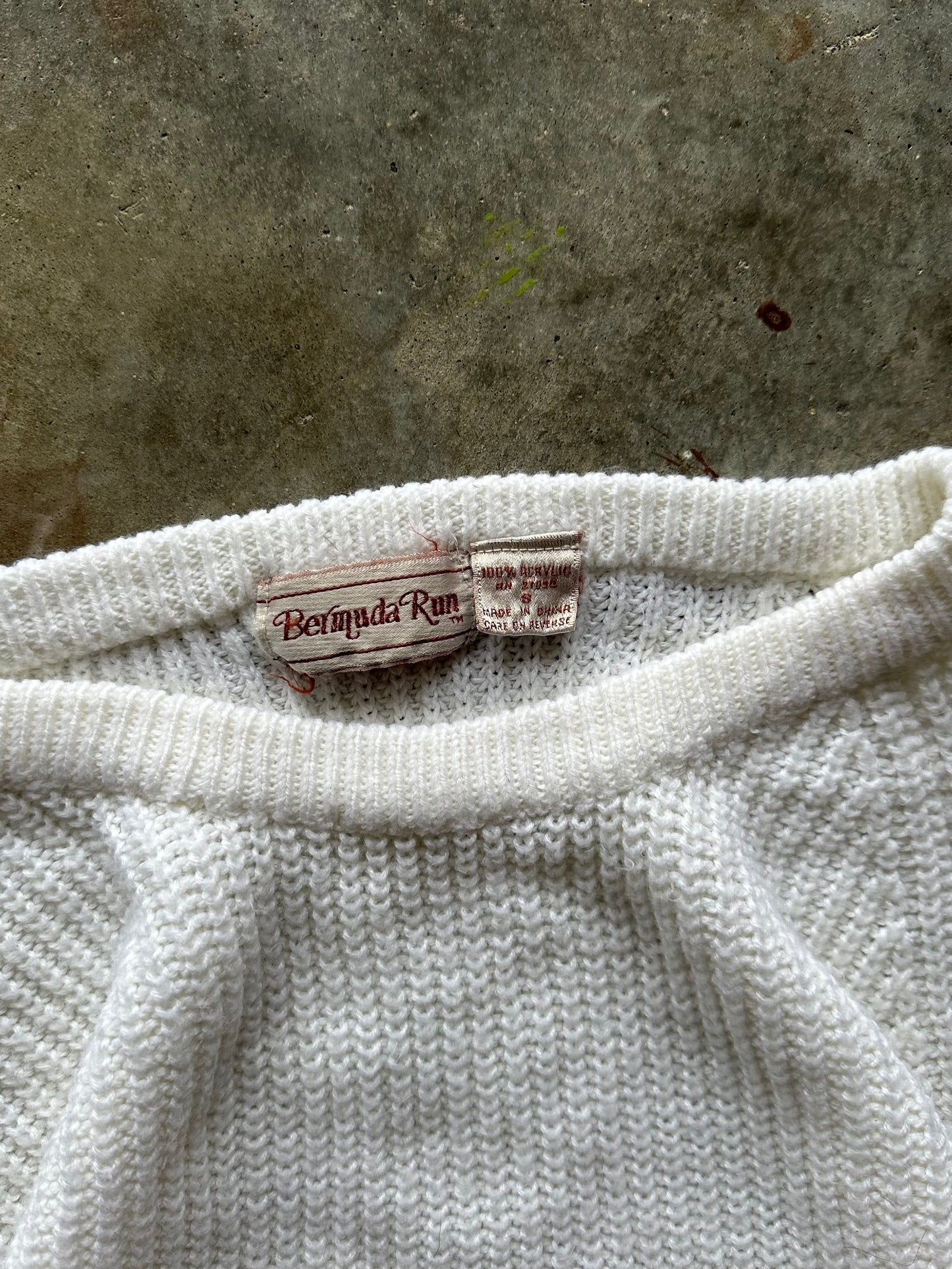 (S) Vintage White Knit Sweater