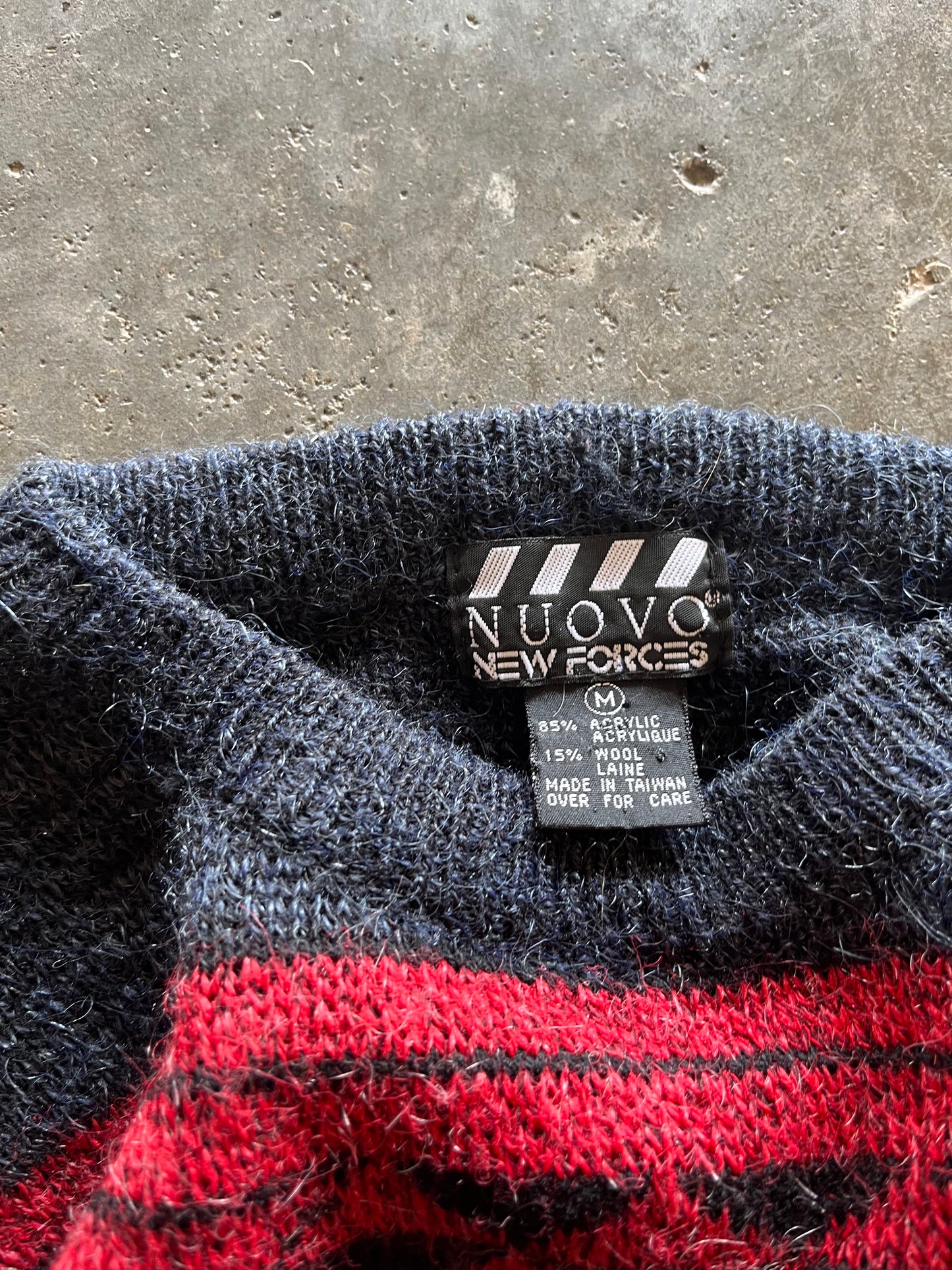 (M) Vintage Striped Knit Sweater