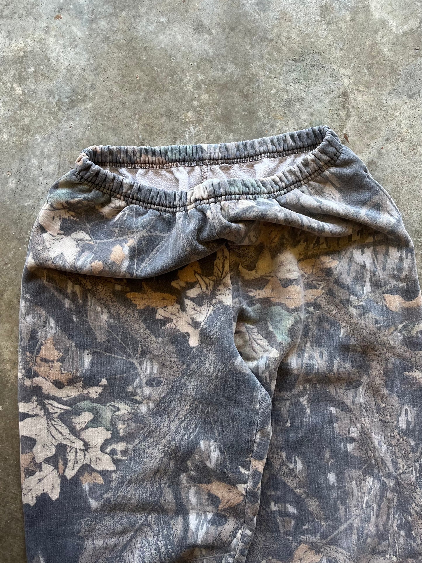 (XL) Jerzees Camo Sweatpants