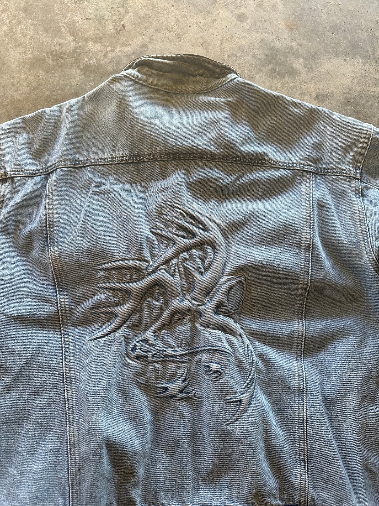 (XL) Vintage Whitetails Denim Jacket