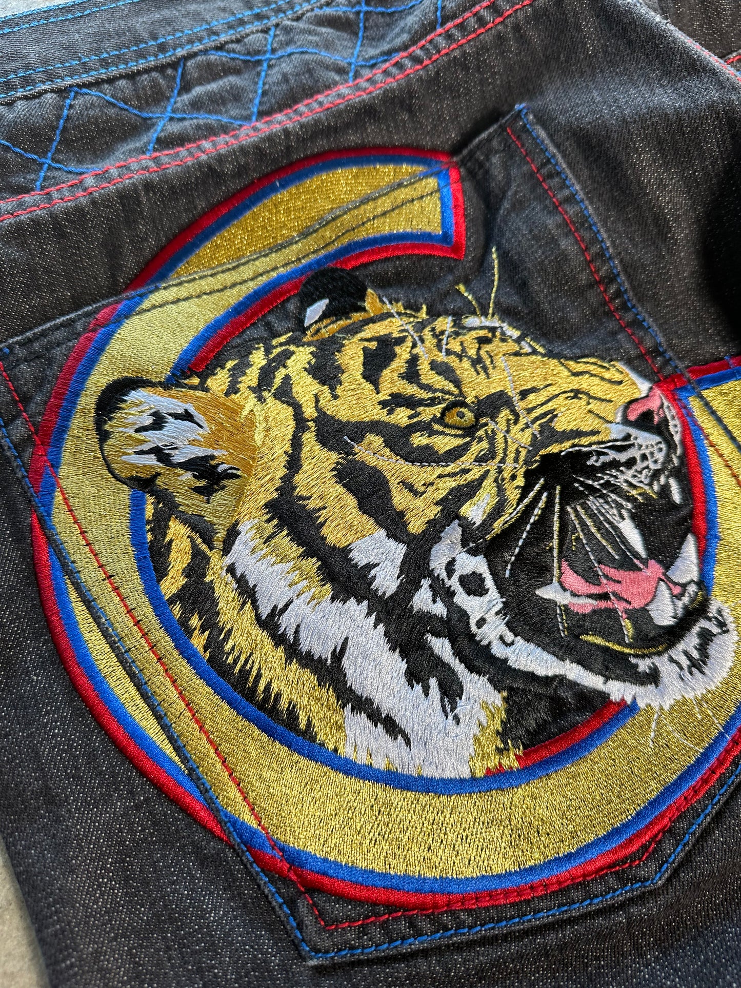 (42 x 35) Coogi Tiger Embroidered Jeans