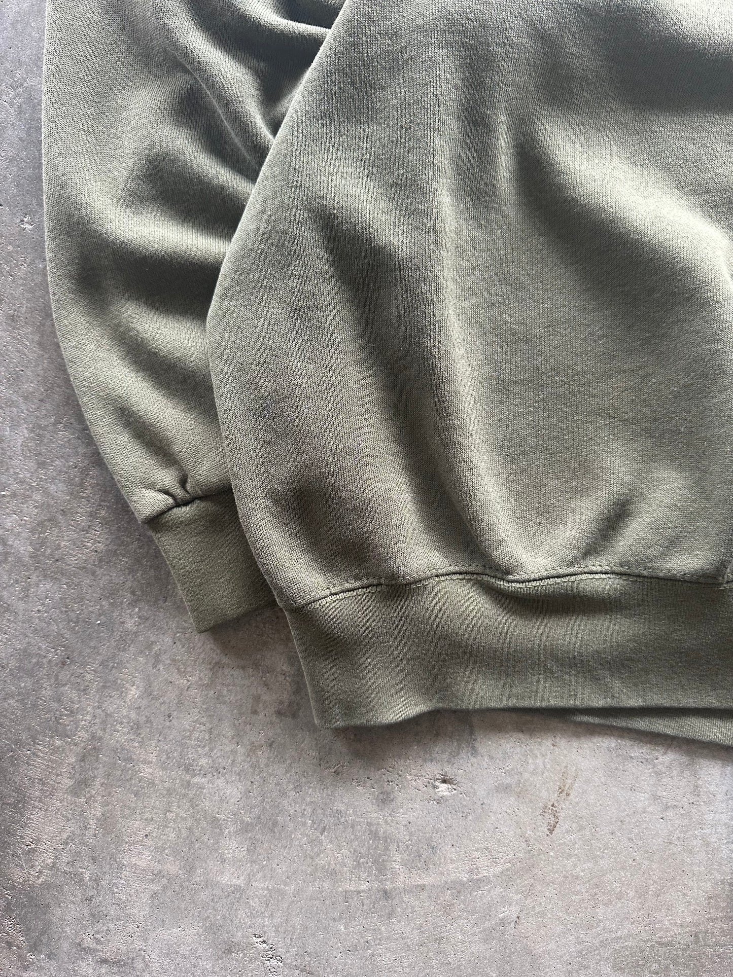 (XL) Vintage Faded USMC Sweatshirt