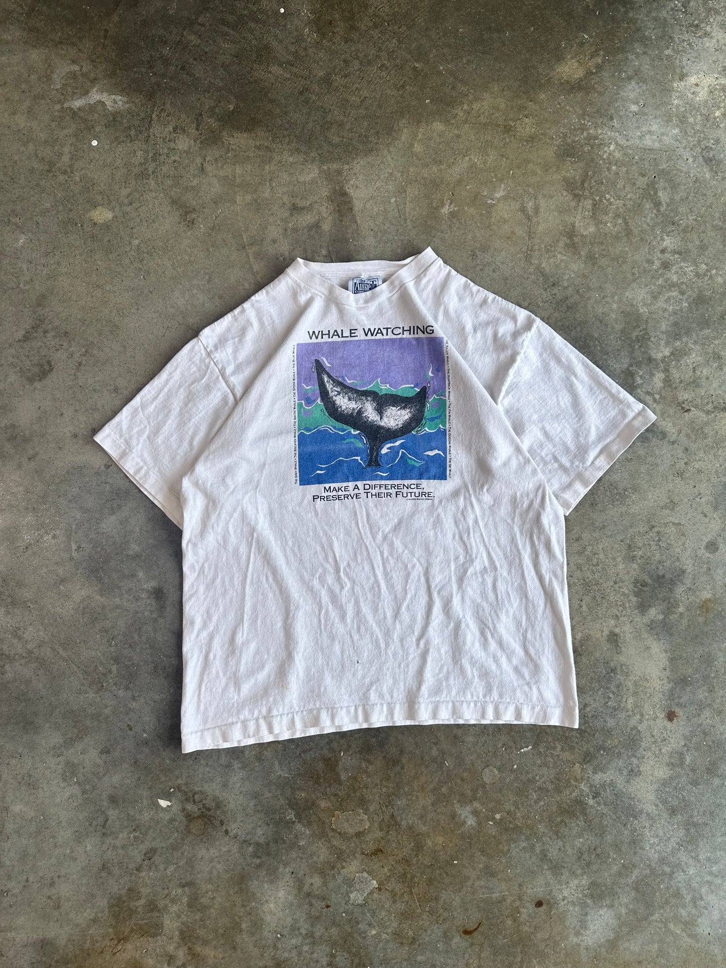 (L) Vintage 'Whale' Tee