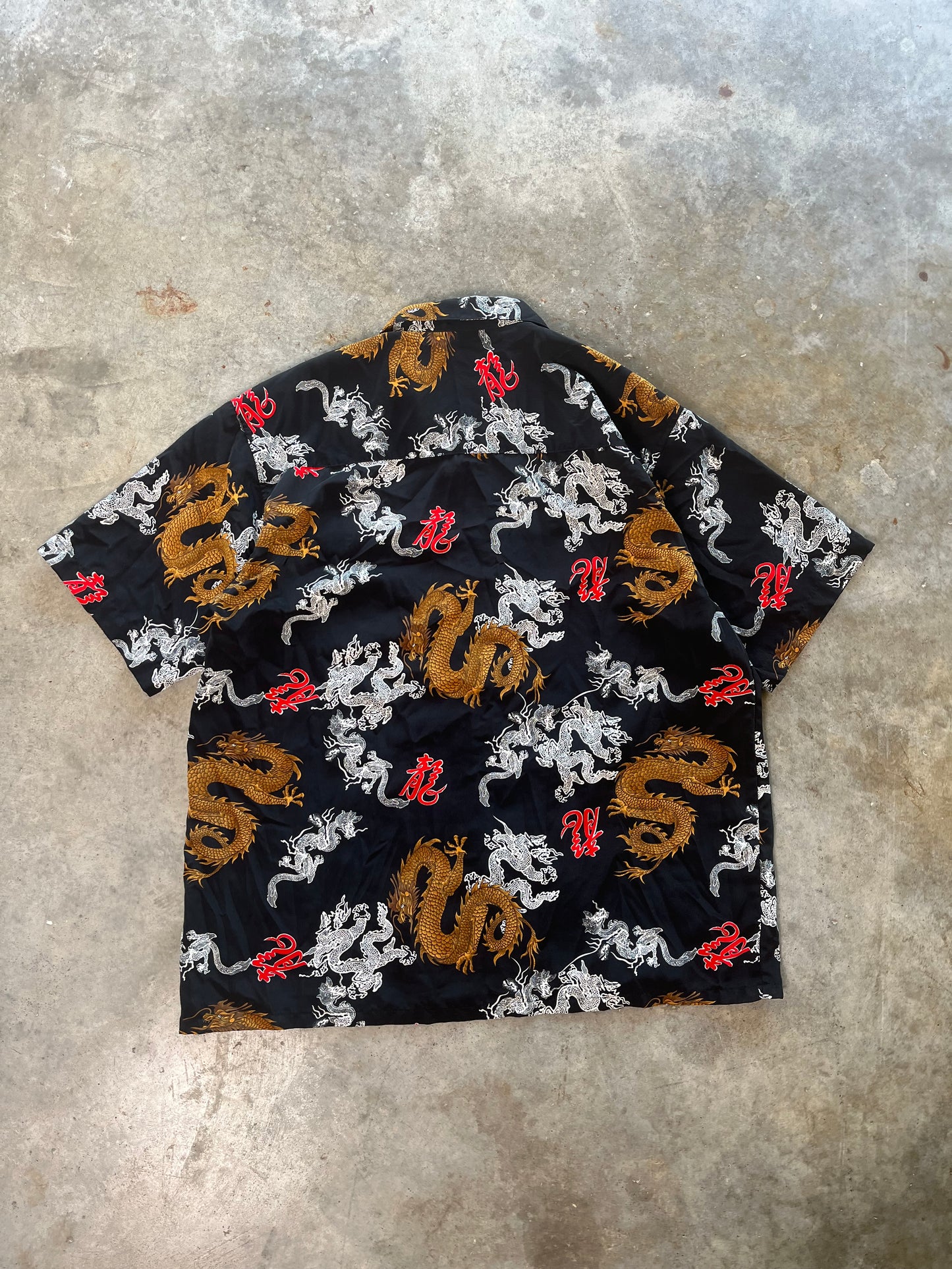 (L) Vintage Dragon Button-Up