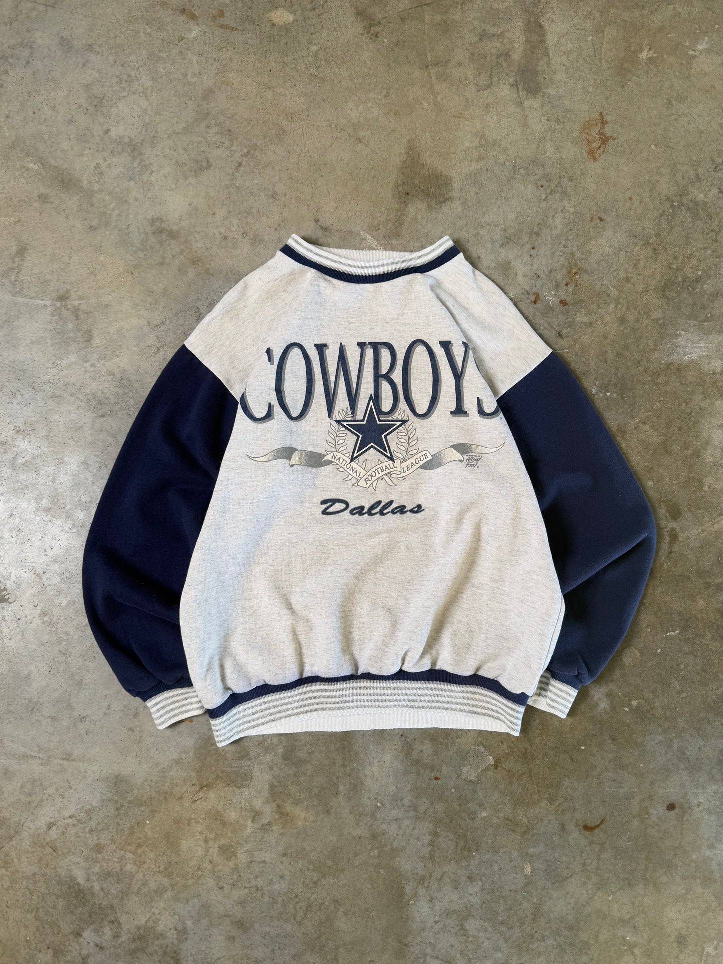 (L) Vintage Cowboys Sweatshirt