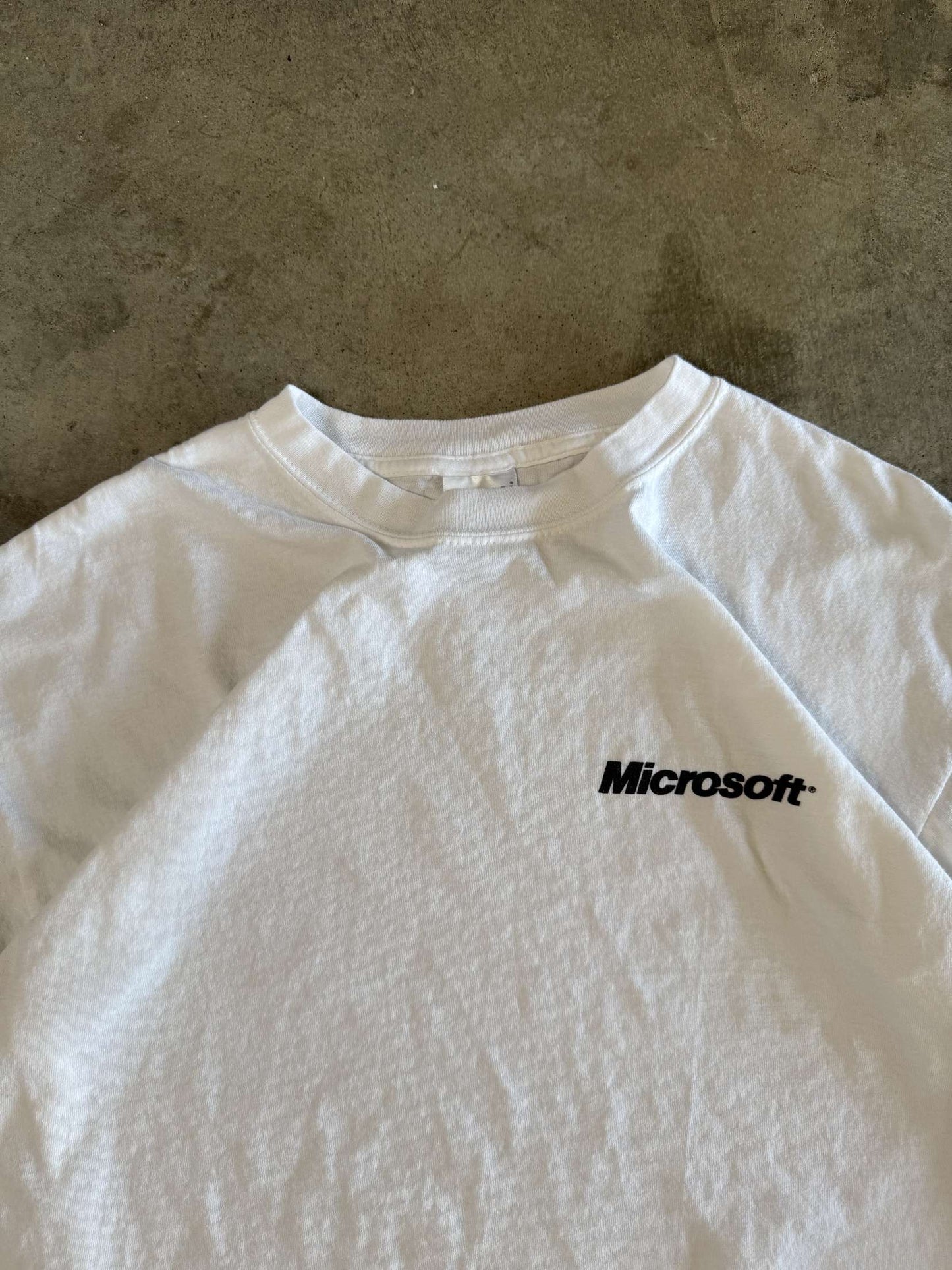 (XL) 00s Microsoft Tee