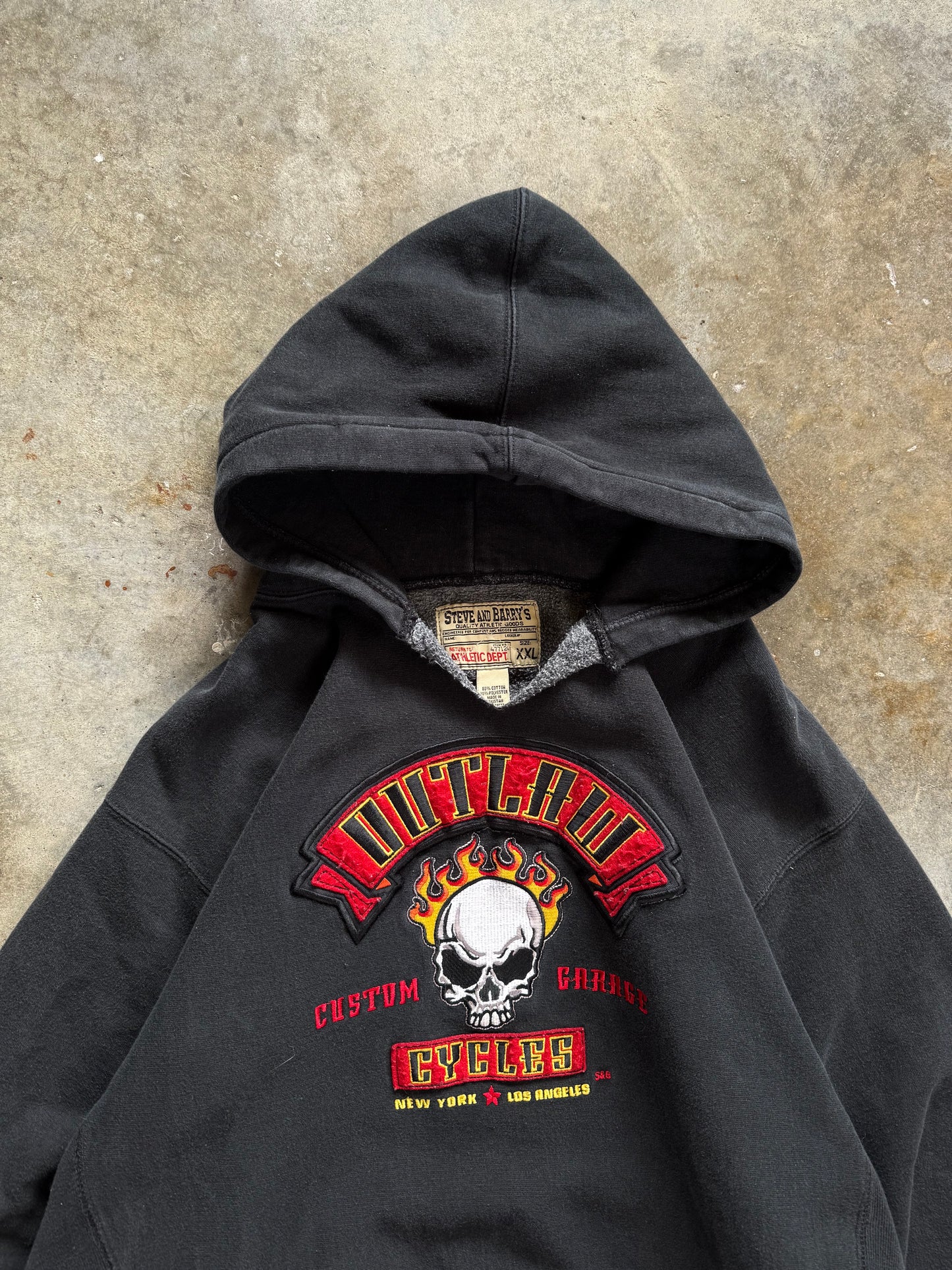 (XXL) 00s Flaming Skull Hoodie