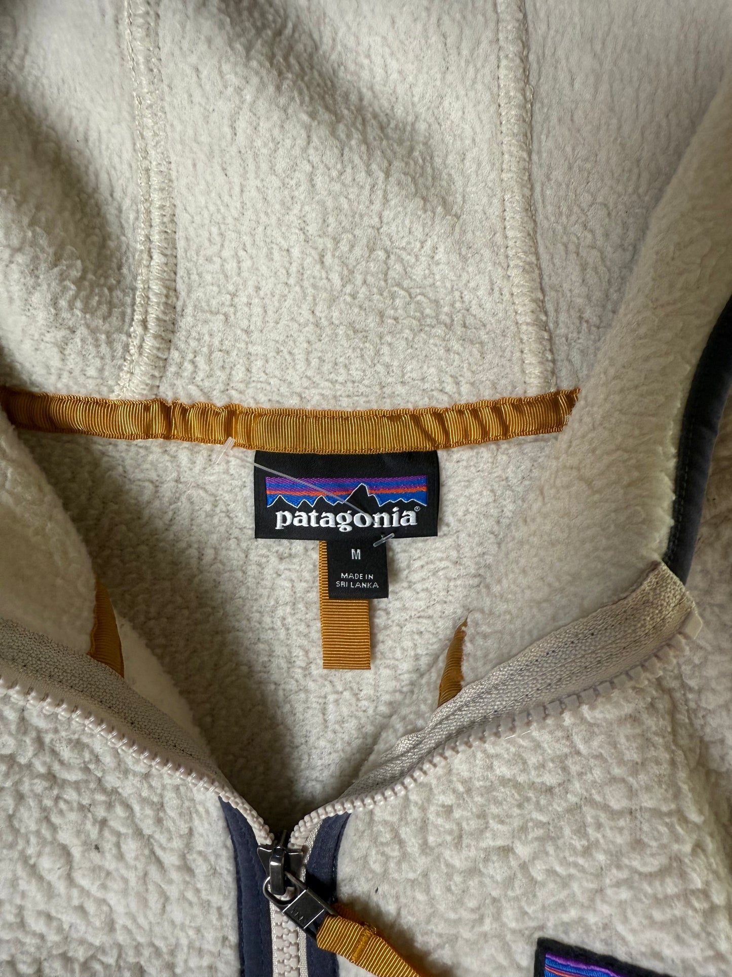 (M) 00s Patagonia Fleeced Hoodie