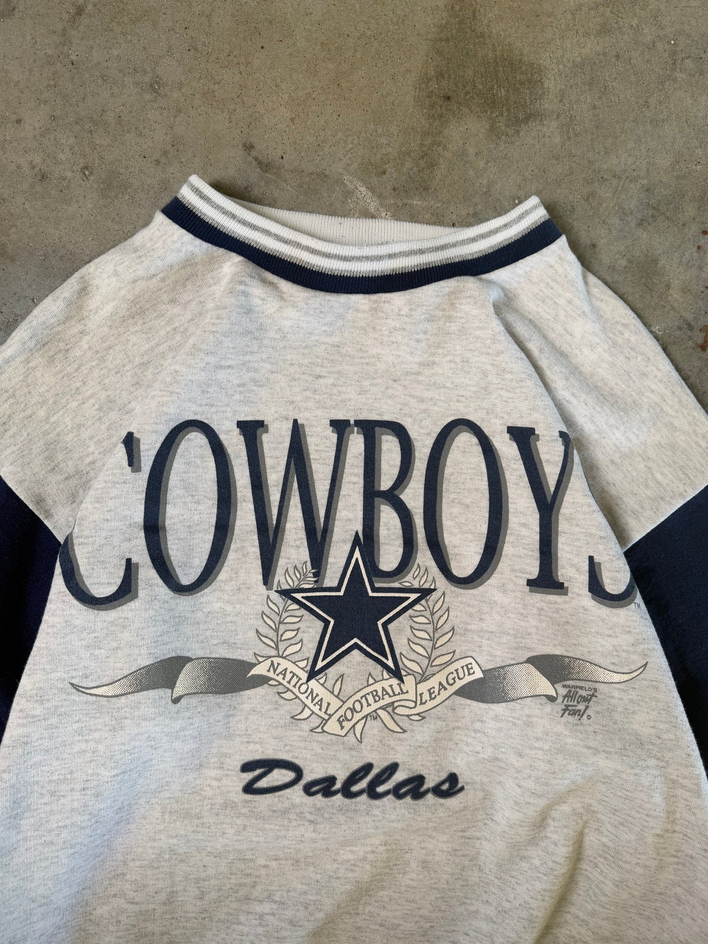 (L) Vintage Cowboys Sweatshirt