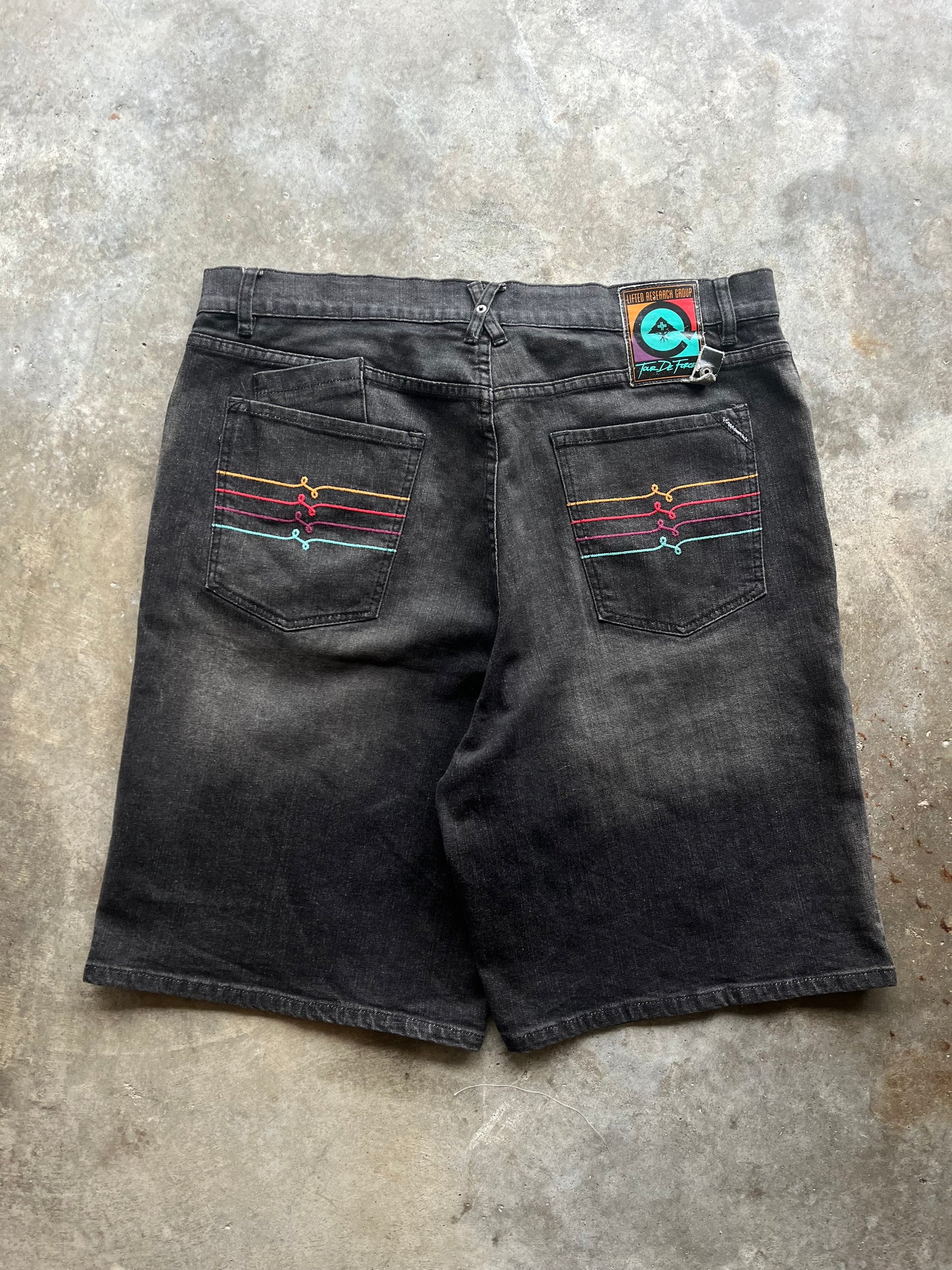 (40) Ln Geans Jorts