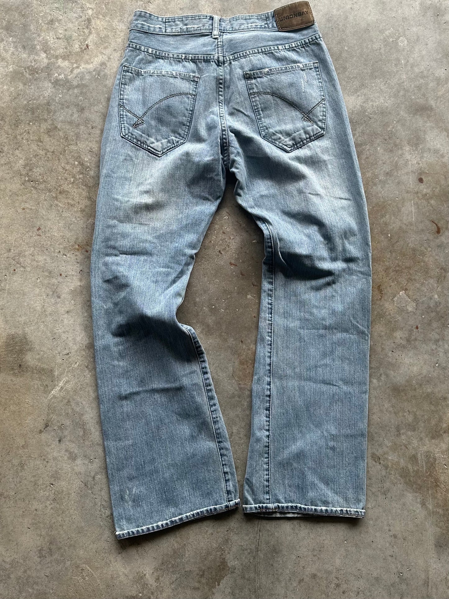 (32 x 32) Union Bay Faded Denim Jeans