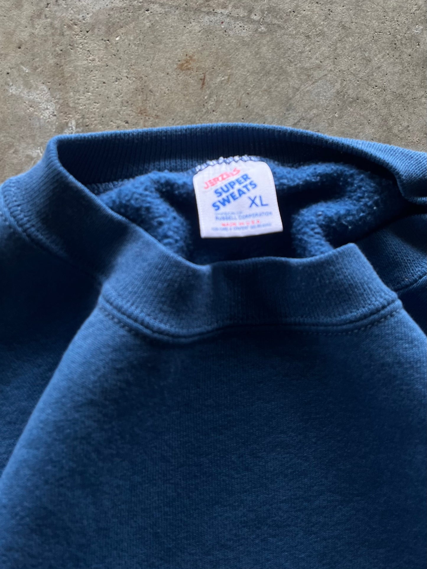 (L) Vintage Jerzees Essential Blue Sweatshirt