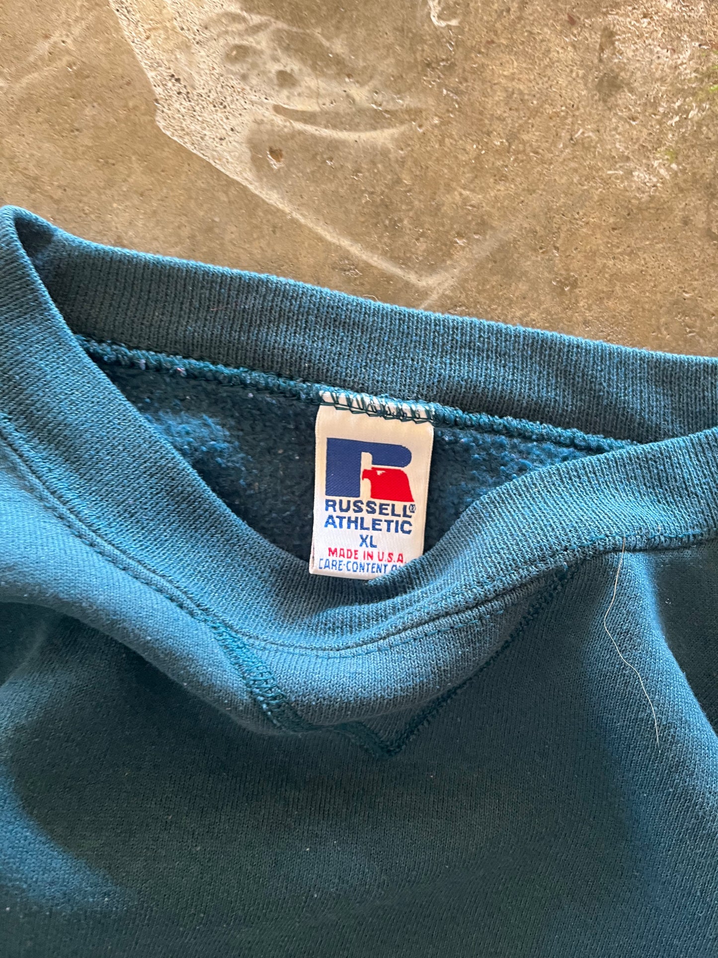 (XL) Vintage Russel Athletic Sweatshirt